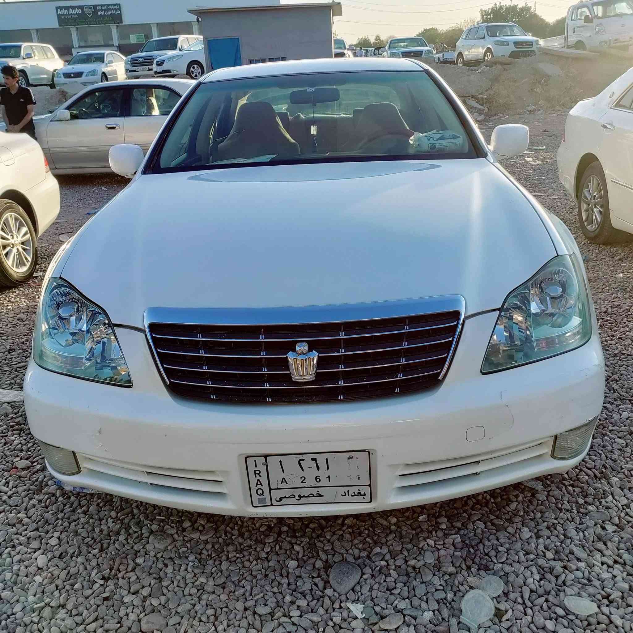 شاهینە.2005 موس

180.بچوک.بەبچوک

دوو.دوگمە

100هەزار.ڕۆشتوە

شاشە وکامیرا

سۆنەریم داناوە.

کۆدی هەیە..

***********...کەلار
