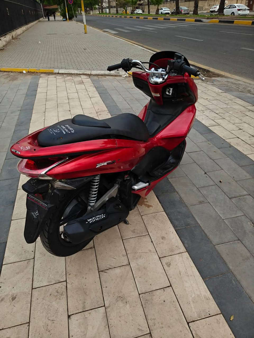 سلام عليكم....
دراجة (PSX)...(جيل الاول)  
🛵للبيع   مامتعوبه
دراجة شلعه معدل كهربائيات كلهه شغاله 
دراجة جديده  بلادية
أي نقص مابيهة دراجه مكفوله كفاله عامه بشرط علفحص اذا برغي مفتوح ترجع دراجة مال جناي 
جيب فيتر وتعال افحص مستعجل على بيعتهه السعر مليون و250
العنوان بغداد  الكرخ  الاستفسار الاتصال على الرقم 📞***********
