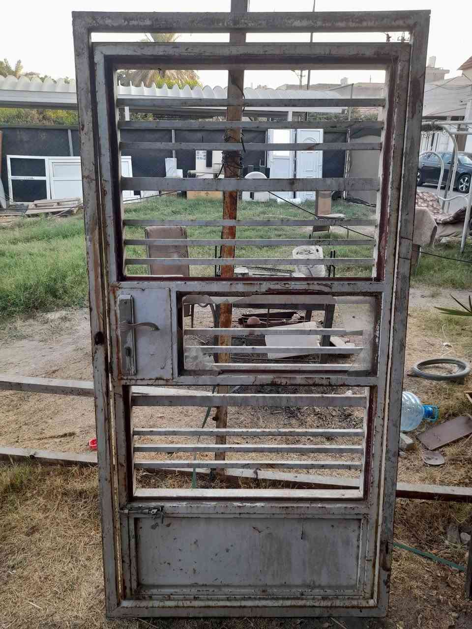 السلام عليكم
ابوب مستخدمه نضيفه كلش
مكاني بغداد***********
