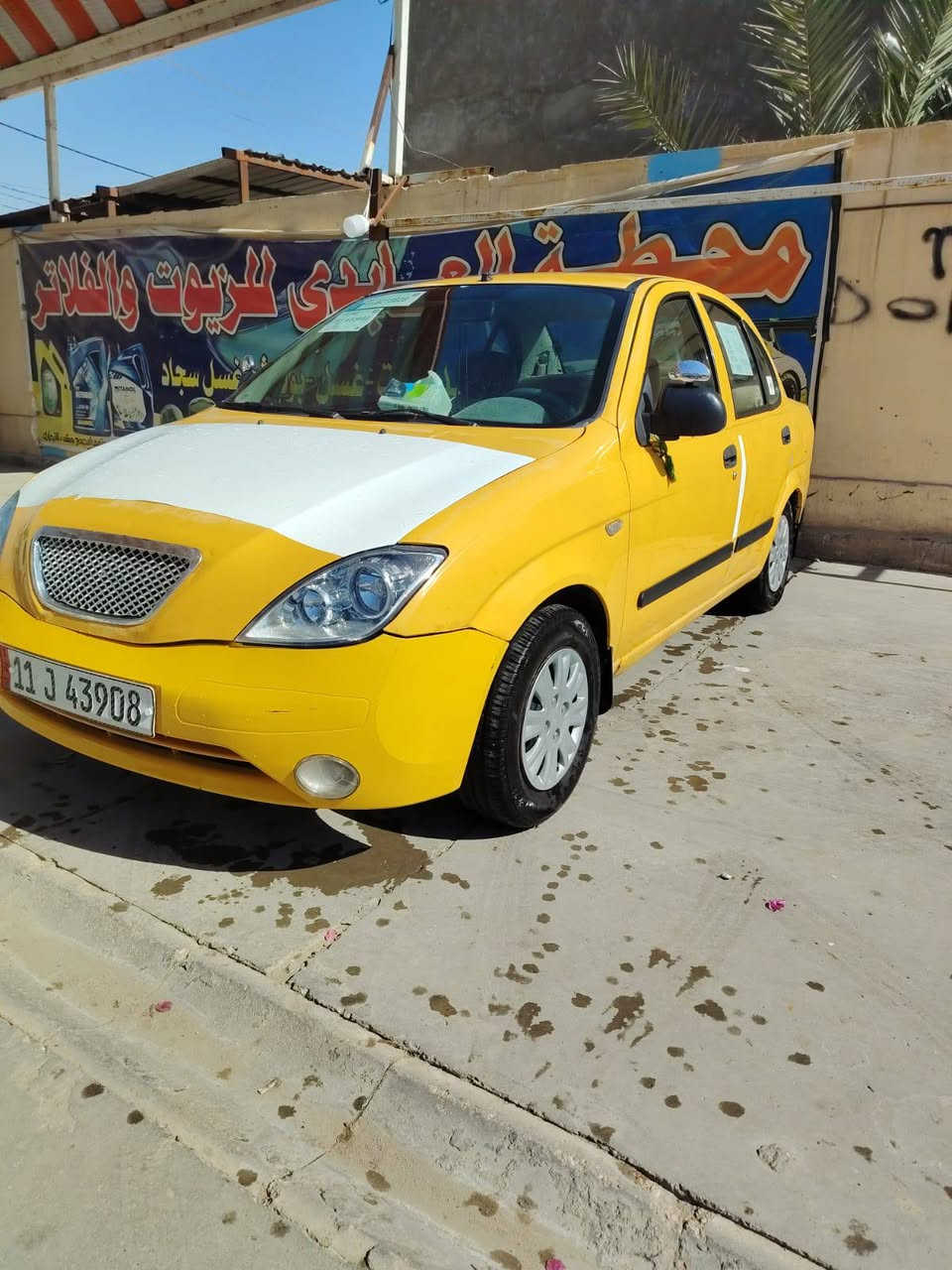 سلام عليكم
طيبه مديل 2015 
مكينه وكير جدد لاتنقيص ولا تبخير حداديه تخم تاير جدد 
مصفره هيئه وغرامات 
بيها بل باب الخلفي وره السايق كد الشبر راجع عل البارد 
تبريد عوزه بس غاز 
سنويه ال 30 
راعيها بلدوانيه مداور وين ماتريد مشروع وطني 
#السعر 36 وبيها مجال 
التصال عل رقم فقط 
 ***********
