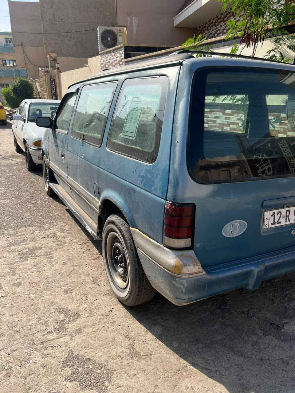 دوج ٣٣٠٠ • موديل ١٩٩٤ • غاز كامل