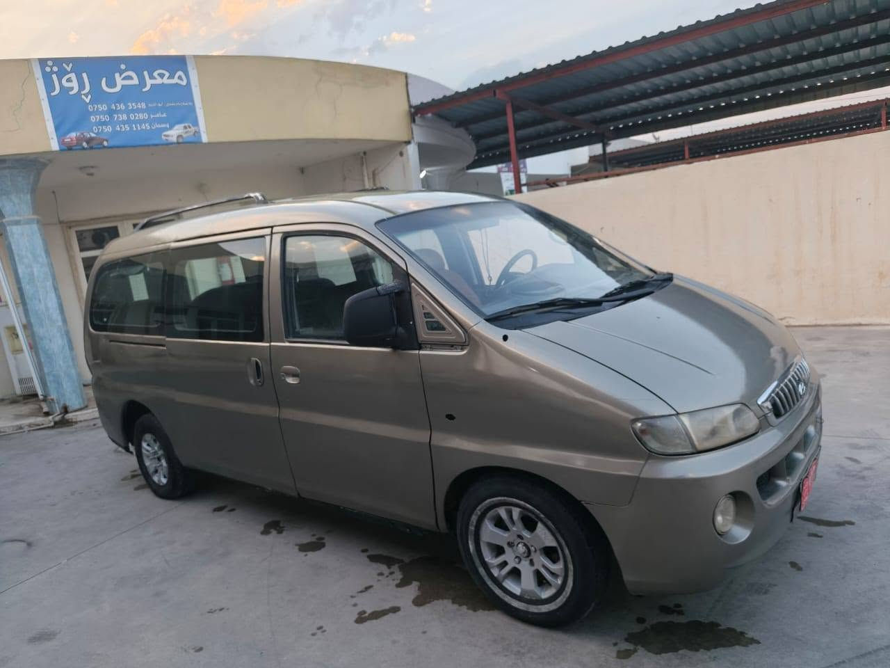 ڤان 2005 سعر 24 ورقە و مجال
سنەوی بە شرت 
بی دعم  مەکینەی کەمی دوکەلی هەیە
شوین روفیا ***********

