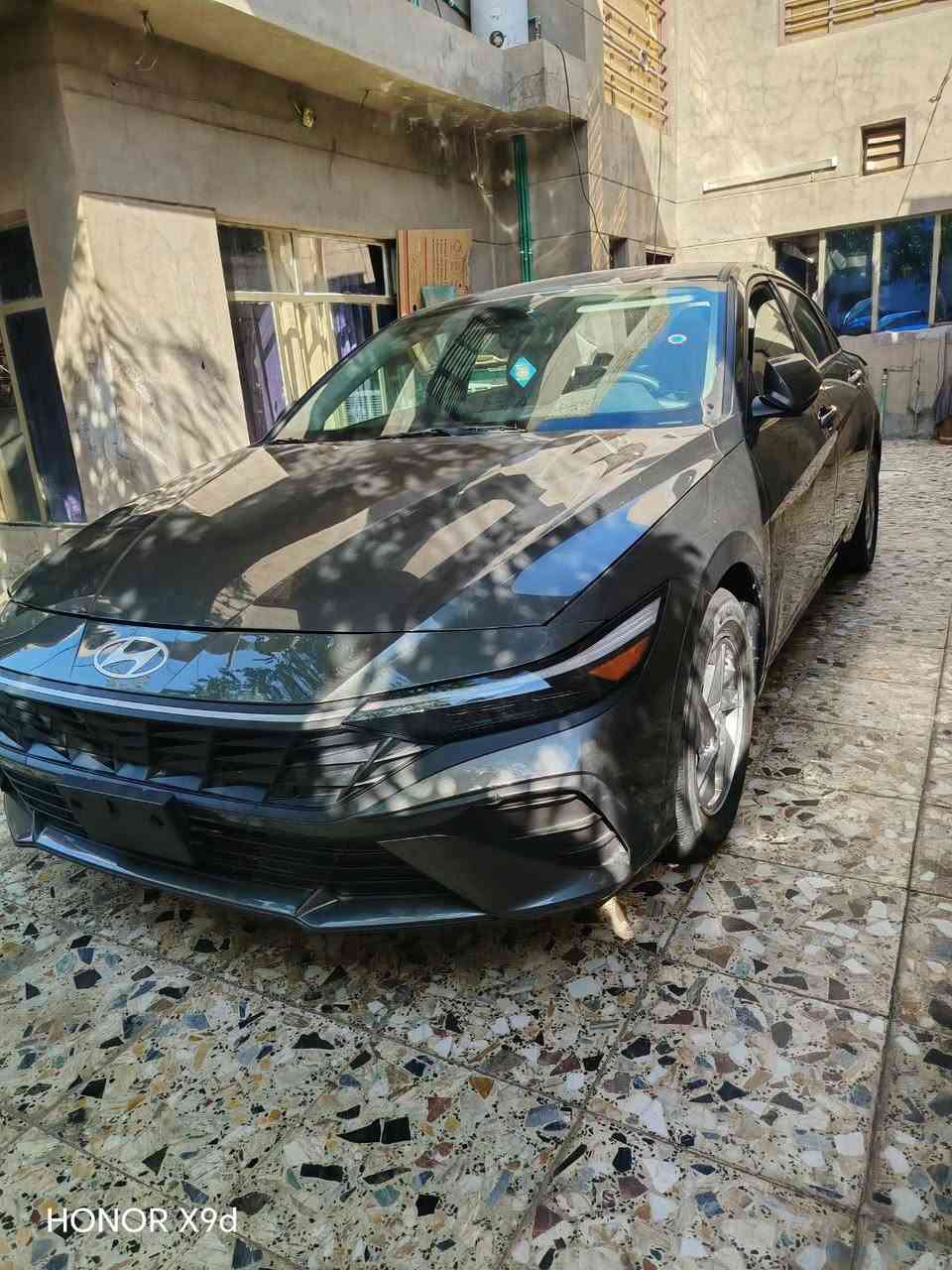 النترا 2025 حادثها فقط جاملغ خلف ظرر بسيط ***********
بدون دواخل بدون تبديل السياره ليبل واحد جميع الايرباكات سلميه ماشيه 16 رقم فحص السبير ما نازل مال شركه بحاله الوكاله السياره جديده كلش
