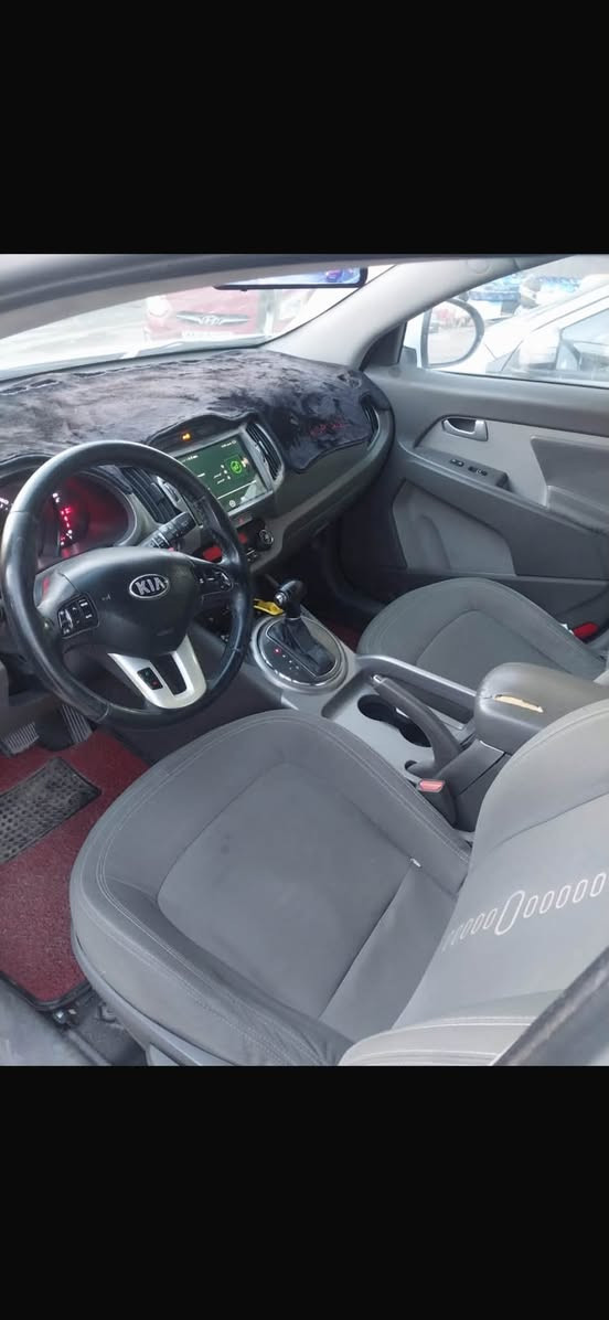 سلام عليكم سبورتج 14 فول بصمه شاشه بنرومه فول بيها صبغ ابيع حزام رقم بغداد محرك 2000 مكان سياره بغداد مابيها اي نقص رقم ***********

