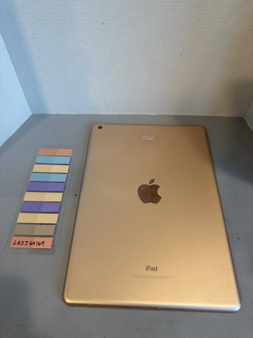 Ipad 6 32gb 75 الف فقط 60 فريم
عيبه مبدل لمسه فقط *********** بي واتساب
