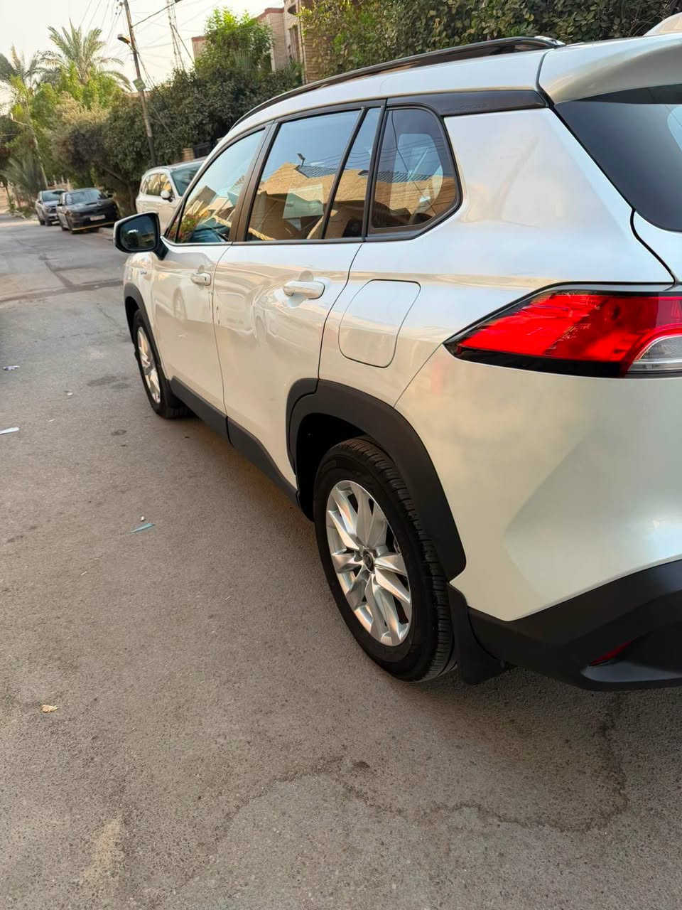 السلام عليكم كورولا كروز هايبرد
موديل 25 كفاله عامه
ماشيه 17 الف
السعر 185$
بغداد الكرخ 
الاتصال***********
