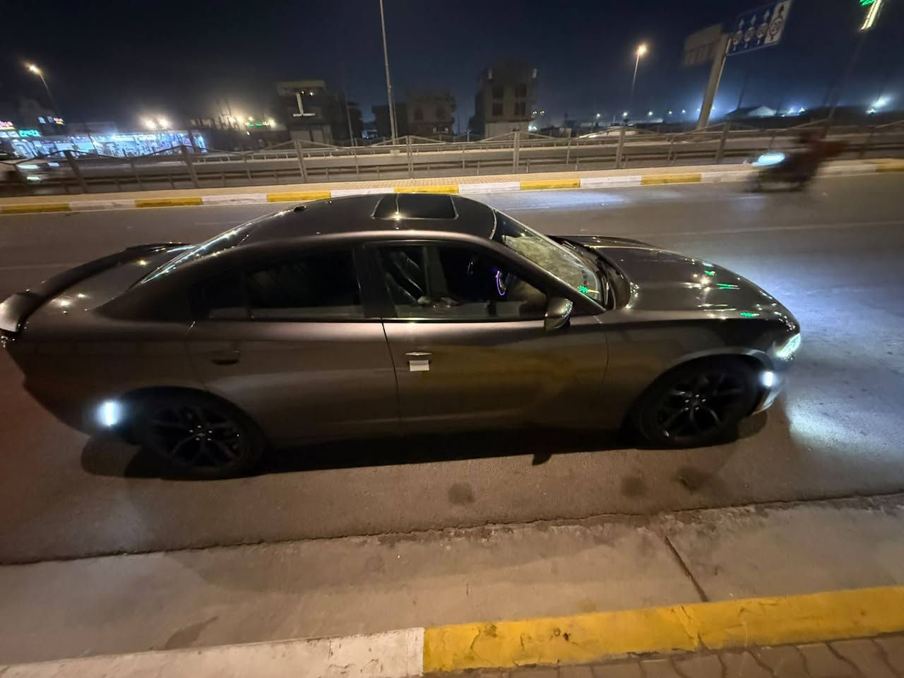 سلام عليكم جارجر sxt موديل 2022
مكينه 3600 فول مواصفات حادثه بنيد وجاملغ فقط 
داخل اسود جلد بلاد سياره ماشيه 150 كيلو متر رقم بغداد 
تخم تاير حداديه كله جديد ما ناقصه اي شي سياره ستخدام شخصي مكان سياره سماوه ستفسار ***********
