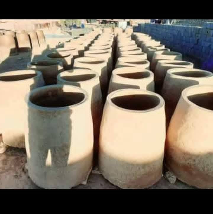 يالله... بدأ موسم تنانير الطين 
السلام عليكم....

يوجد تنانير طين درجه اولى مال الديره خبز وشوي  ... وتوصيل لباب بيتك مستعدين تجهيز الافران والمطاعم والبيوت عليك بس تتصل 
للاستفسار والاتصال ع رقم *********** وتوصيل داخل الانبار فقط ....متواجد واتساب

