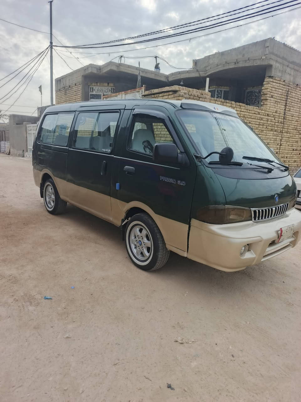 السلام عليكم
بريجو موديل 2001 اصل سنويه ال28
راعيهه يمي تحويل مباشر مصفره هيه ومرور
بديهه بلاد فقط بيبان بيهن صبغ اثر شخوط
مكينه بيه نسمه بخار كيروكسن نظاف 
شاصي واحد بي تعمير والباقي نظاف
بم ونوزل وسلف جدد توني شادهن 
مكاني ناصريه مركز
بيع فقط بدون مراوس
رقمي0782980571
مامتواجد عل فيس فقط تصال
