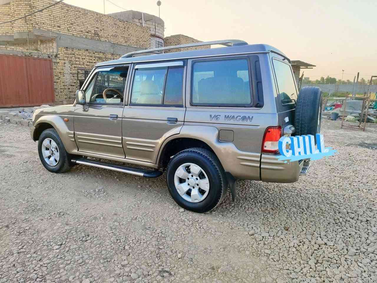 السلام عليكم
اليدور جديد و مال جناي و ما مشتغله هي هاي 

#للبيع 

كالوبر جديده بمعنى الكلمه موديل 2001 رقم اربيل بسمي تريد تحويل تريد وكاله 

كير اوتوماتيك ابلادي محرك ابلادي 6 سلندر شرط مكفولات 

كشر مكفول كفاله عامه 

سياره ماشيه 220 الف حقيقي 

تخم تاير جديد حداديه جديده خلفي امامي كهربائيات كله شغاله 

دواخل ابلاديه 

عنوان بابل القاسم ع 

***********

نص مكتوب في الصور:
- CHILL