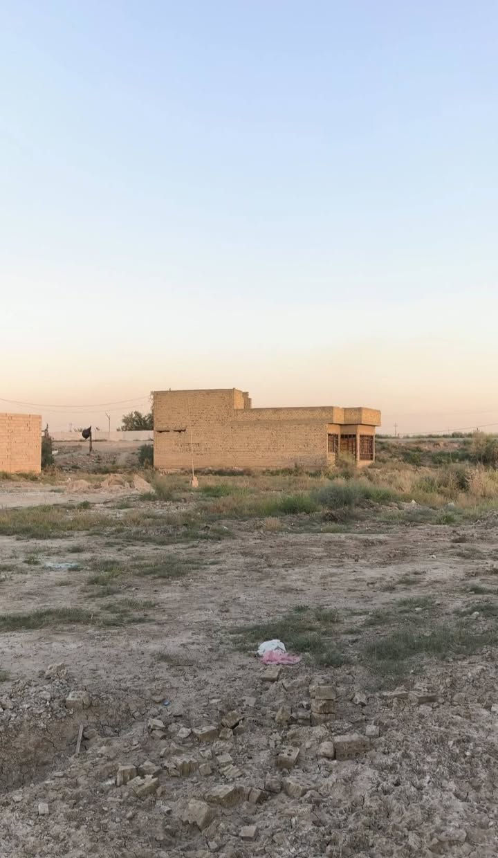 سلام عليكم قطعه بشارع ملاين. 
180.وجها 10.نزل 18
  ركن   شارعين
البيع.توصل   ***********
