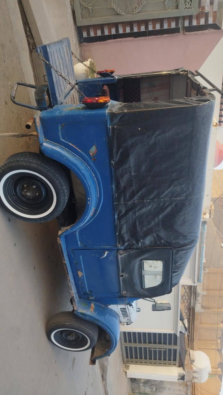 شاحنة • للبيع