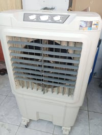 مبرده باب اول نضيف كلش نضافه  هواها ثلج ماطور نحاس ثلاث سرعات حجمها ثي...