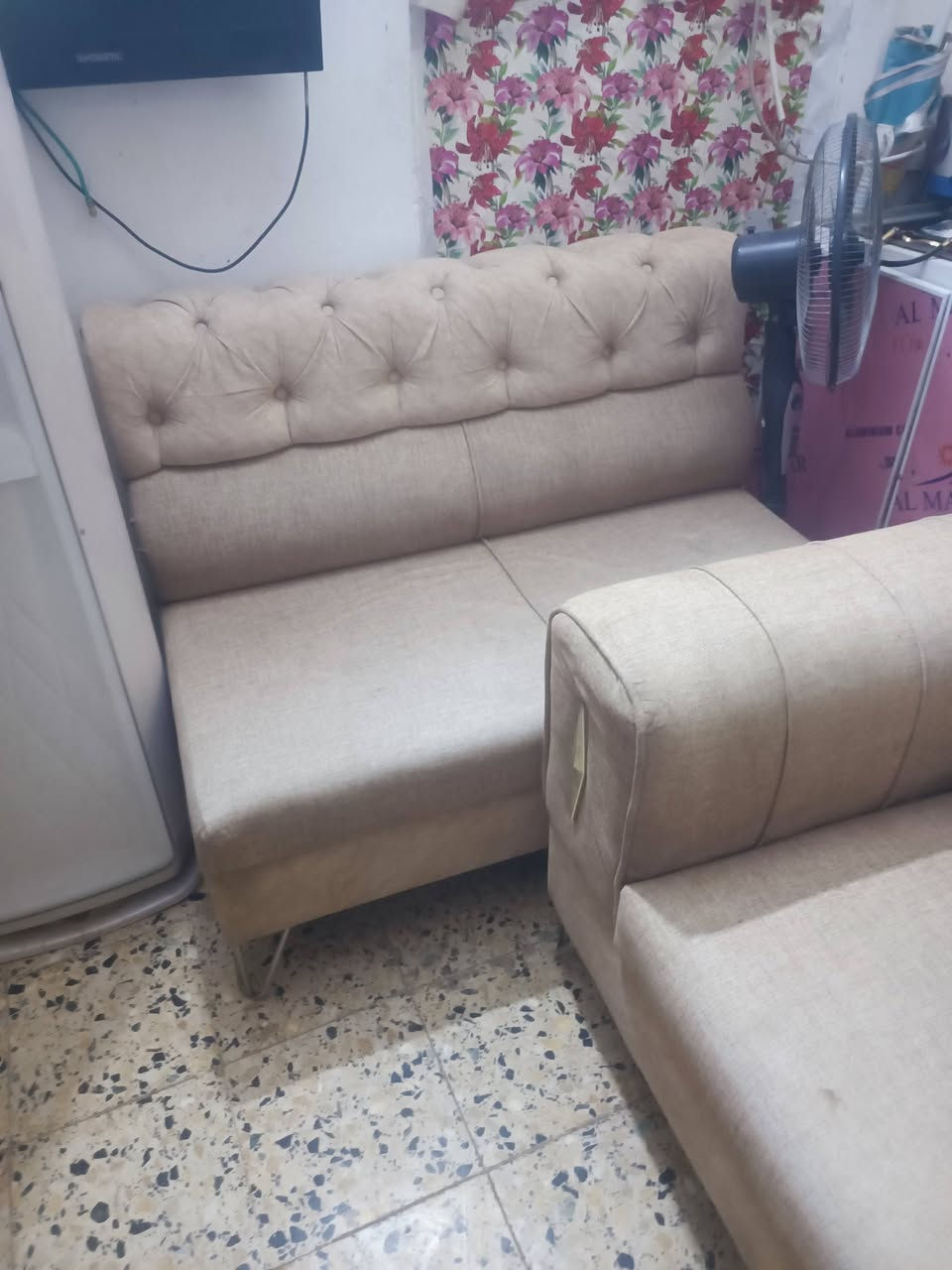 ديوان تفصال للبيع ***********
