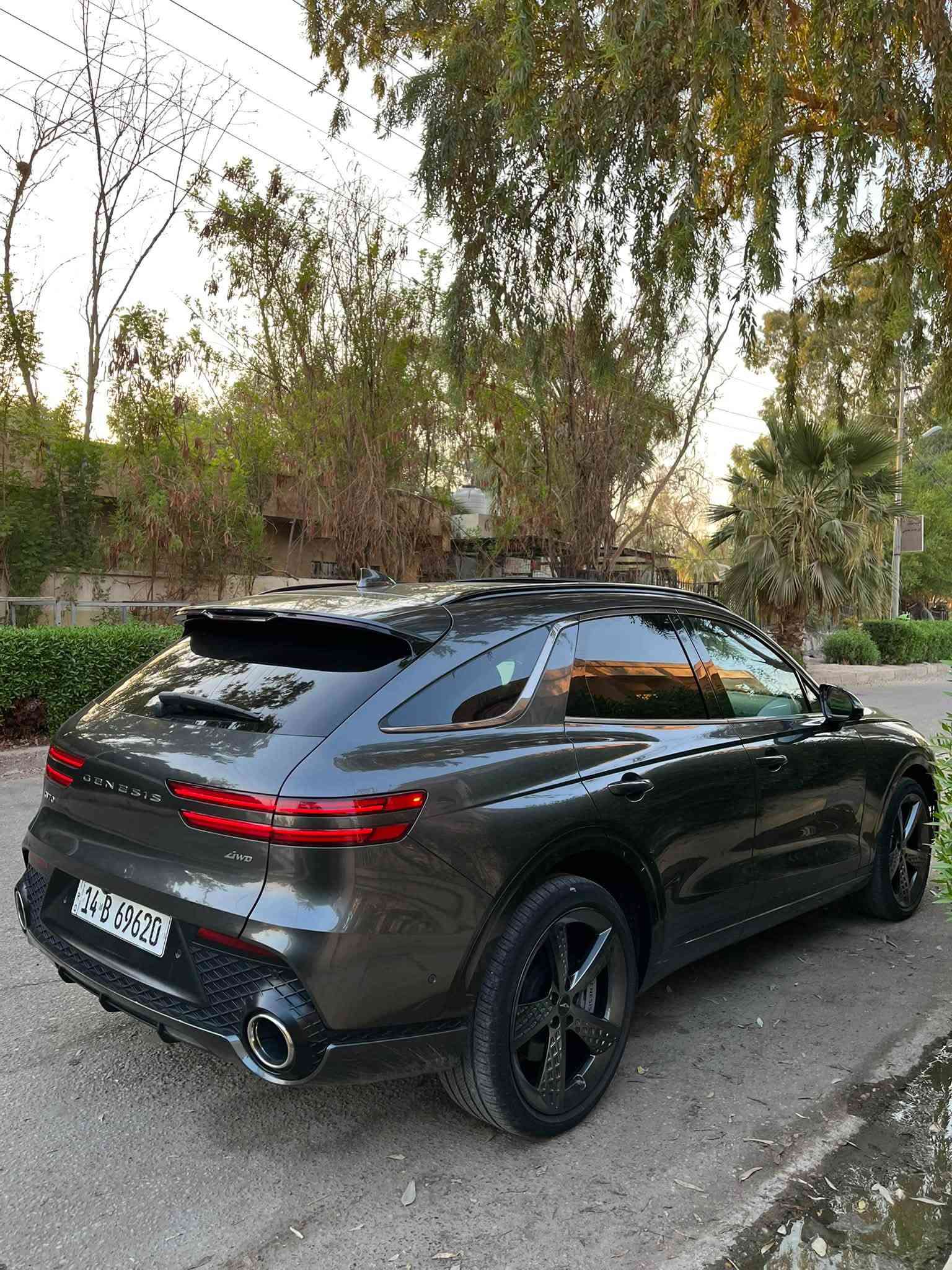 جينيسس GV70 برستيج 2024 داخل احمر مميز
رقم بصره شهداء وكاله عامه بئسم مشتري 
فول مواصفات للاخيرر  اعلى فئة بجينيسس 

 محرك V4 تيربو 

ماشيه 45 mi

حادثها جاملغ موجود ويها من امريكا وحافه بنيد صبخ  فقط قطعه وحده تبديل 

 مكان سيارة البصرة 

‏***********
