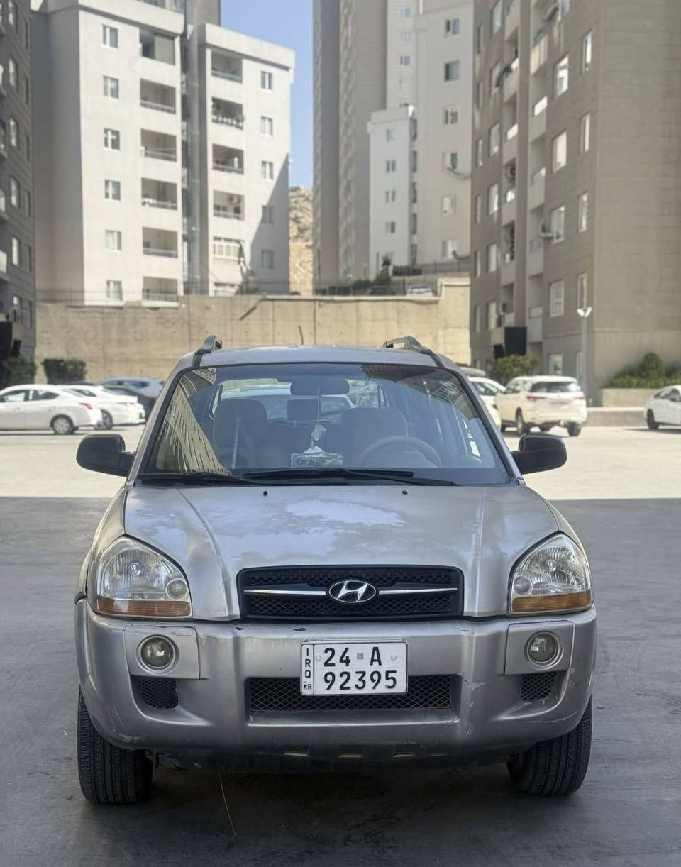 هوندا تكسون موديل 2009 رقم جديد سنه ي 8 هه يفه سه رفه جوي، 20 هزار غرامه يل سه ر ساره يا لسه ر نا في من مه كينه يا ڤه كريه گير بشه رت  سبغ ده رگه هي سايقي يه  بني ده رگه هي يي گرتي و دوسه، بولند هنده ك  و بان هنده ك  كه حلي،سه رئ جه مبه لوغي تعديله شاصي عنجكه ك يا ڤيكه فتي مه نه جيكريه ، سعر 96 وه ره قه و مه جال ، ته بديل يا هه ي ، رقم تله فون ***********☎️ دهوك, العراق
