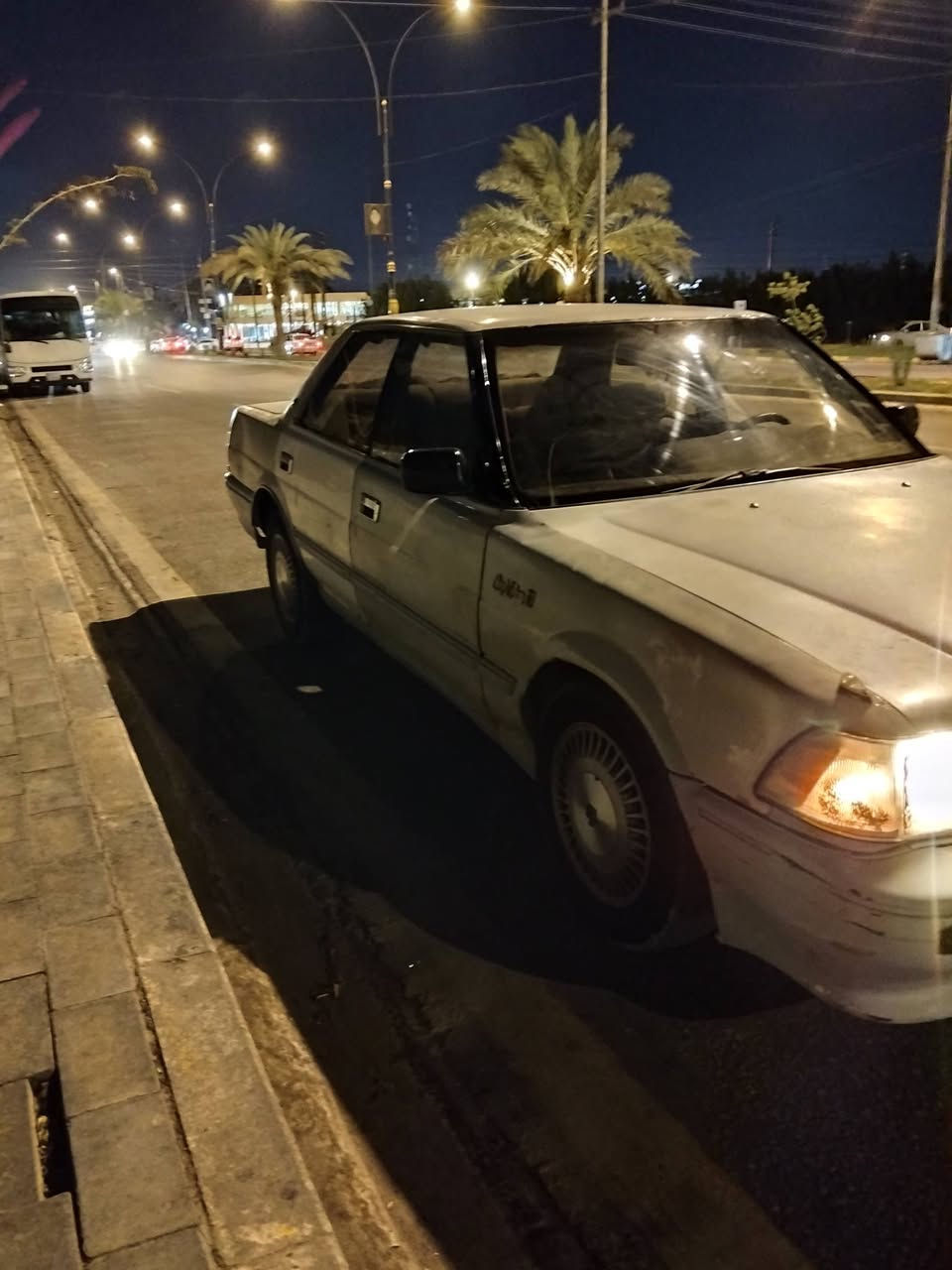 تيوتا كراون هارتوب  موديل 1990 السيارة جاهزة  لونها ابيض لؤلؤي والسيارة ما مصبوغة علة البلاد  صبغها جارد
سلام عليكم اراوس حسب القناعة 
تيوتا كراون هارتوب  موديل 1990 السيارة جاهزة  لونها ابيض لؤلؤي والسيارة ما مصبوغة علة البلاد  صبغها جارد 
ملاحظة السيارة مكفولة من الكص والصوليات وراعية موجود 
مكينة وكير جدد بيها مكينة فيفتي 2.5 
رقمها قادسية مكاني نجف كوفة حدادية جاهزة بيها دوية بلبوربرين فقط  السعر 27بيها مجال  هاذة رقمي بي واتساب ***********
