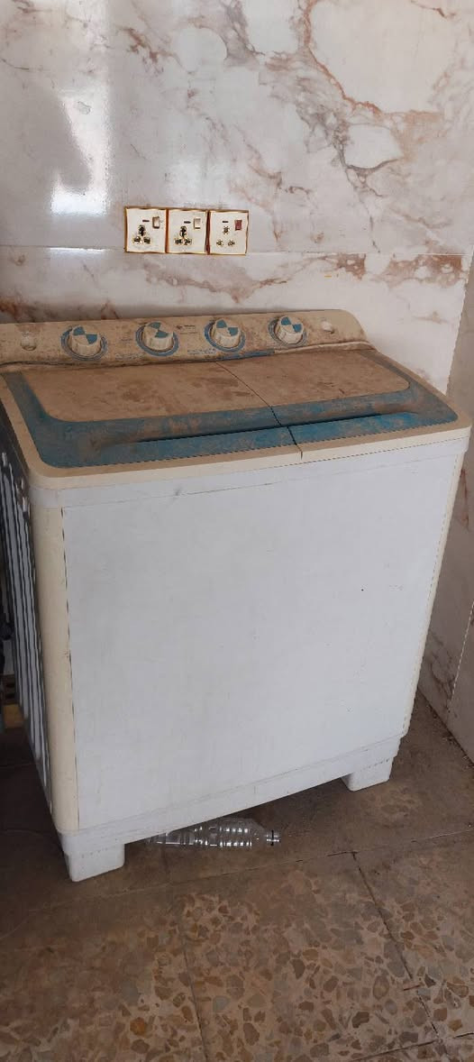 السلام عليكم
ثلاجه بيه ليك غساله شغاله تنشيف عاطل براد مي شغال 
ماكنة خياطه نظيفه شغاله متروكه 
للبيع موجودات كربلاء عكدبليبل ***********
