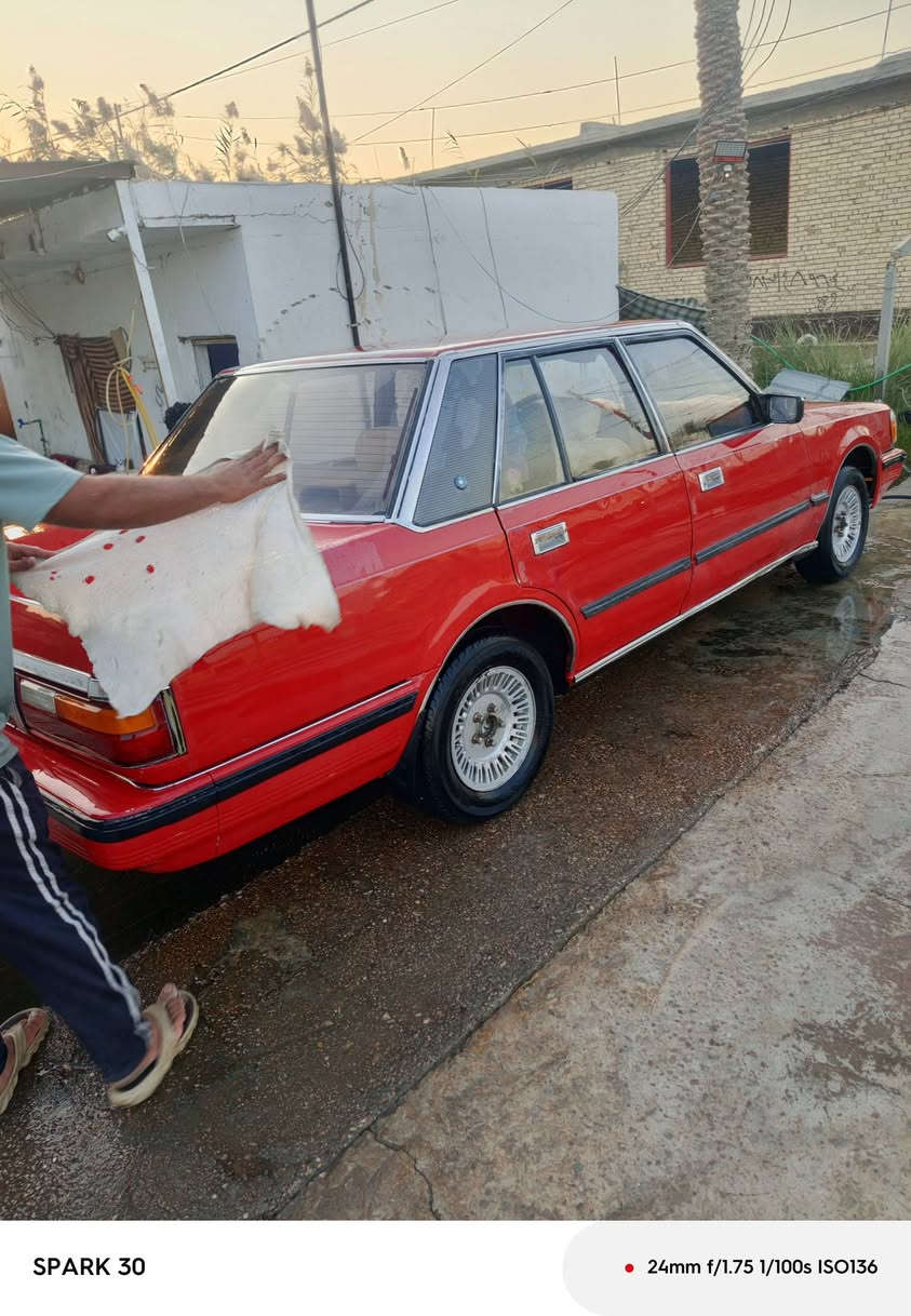 السلام عليكم سوبر موديل 85 سياره جاهزه وجديده مكينه 2500 تبريد وي السويج حداديه جديده صبغ بس الهلال ابيع حزام تخم تاير سياره جاهزه و جديده شرط المداور  سعر 47 وبيه مجال حك الجيه الاستفسار تصال على الرقم ***********
