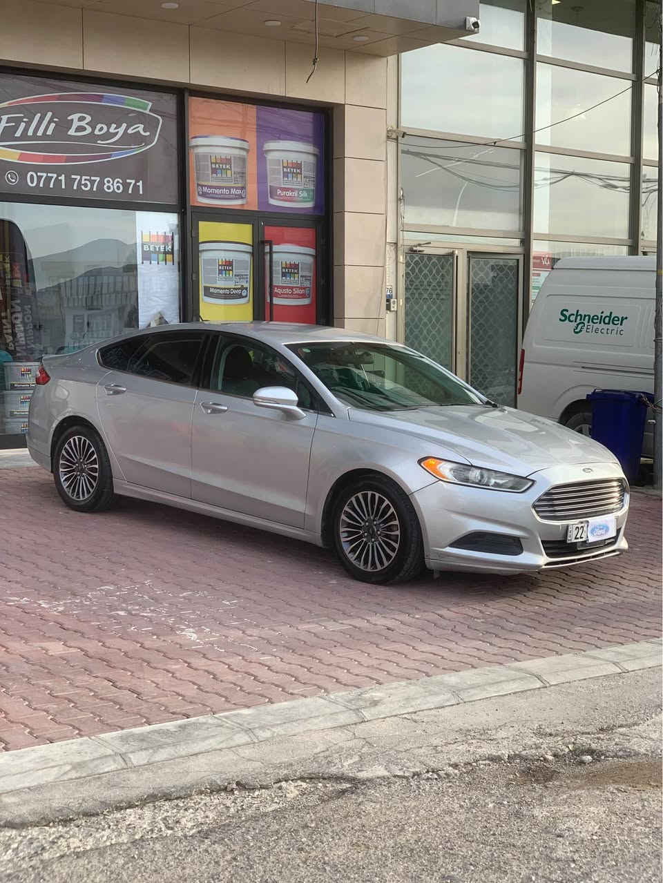 ford fusion 2016 SE 

بی بۆیاخە بەلام  دوو پارەچە گۆڕاوە بە بیلاد
 مكینەی ٤ بستۆن حجم ٢،٥بی تۆربۆ مكینەی مەرخوب...گێر و مكینە بە شەرت 
 
ئۆتۆ هۆلد، ،کوشن جلد ،شاشە  کامێرە
دەرگا گۆد  ،خەتی جادە ، حاسە ، ٣ شاش 
‎تەبرید مەرکەزی،  ویل کرۆم 
‎سێ مۆدی لێخورینی هەیە 
نرخی (١٠٢ $) معامەلی كەم 

*********** السليمانية, العراق

