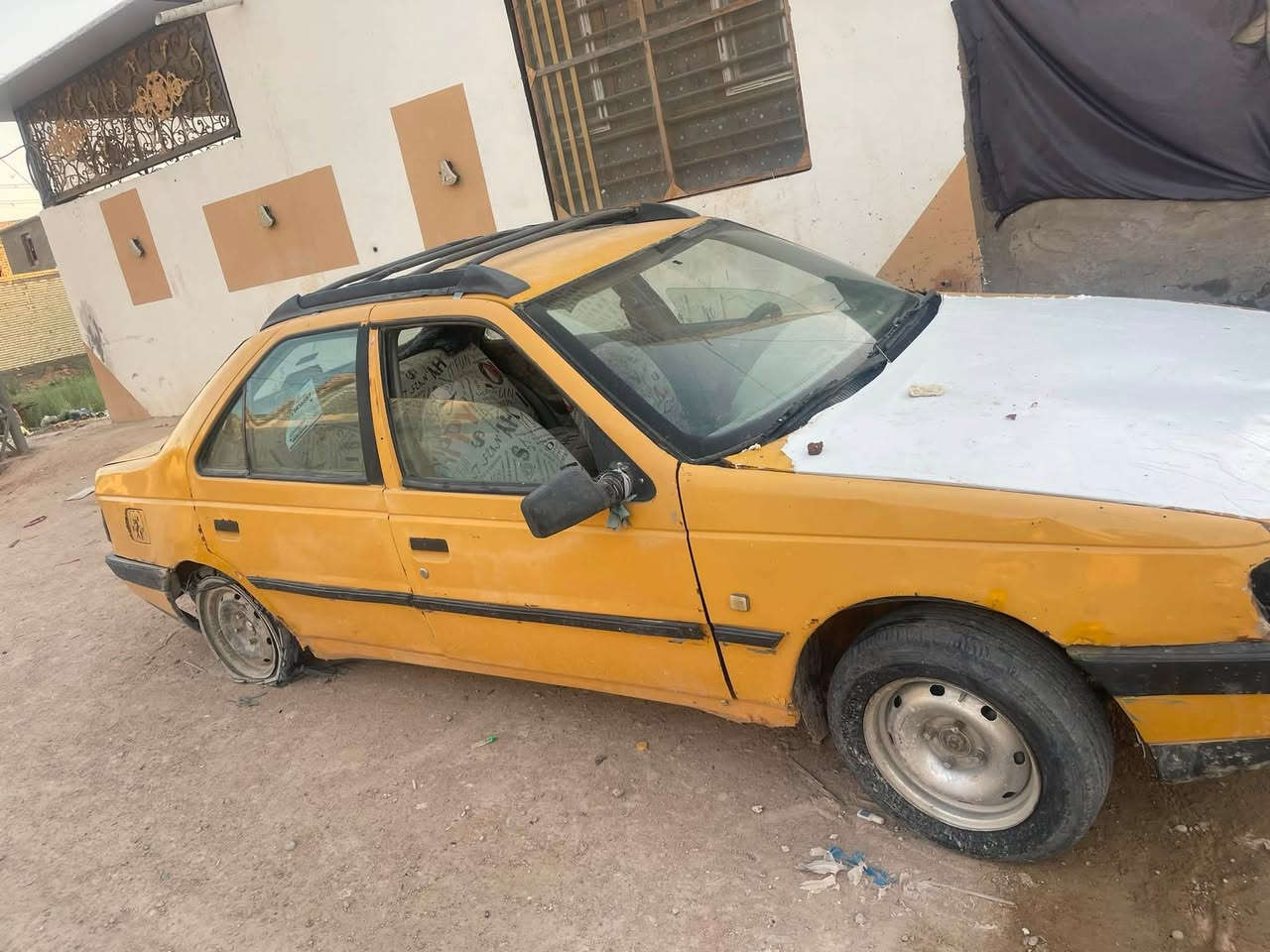 كوم حديد ابيع سنويه ضايعه سعر  750شغاله سياره جيب باتري وتعال شغل 
مكينته فرنسي ناعمه مكاني نجف حي النداء 
سنويه ضايعه ***********
سنويه ضايعه رجاء لي مو شراي لا يخابر
