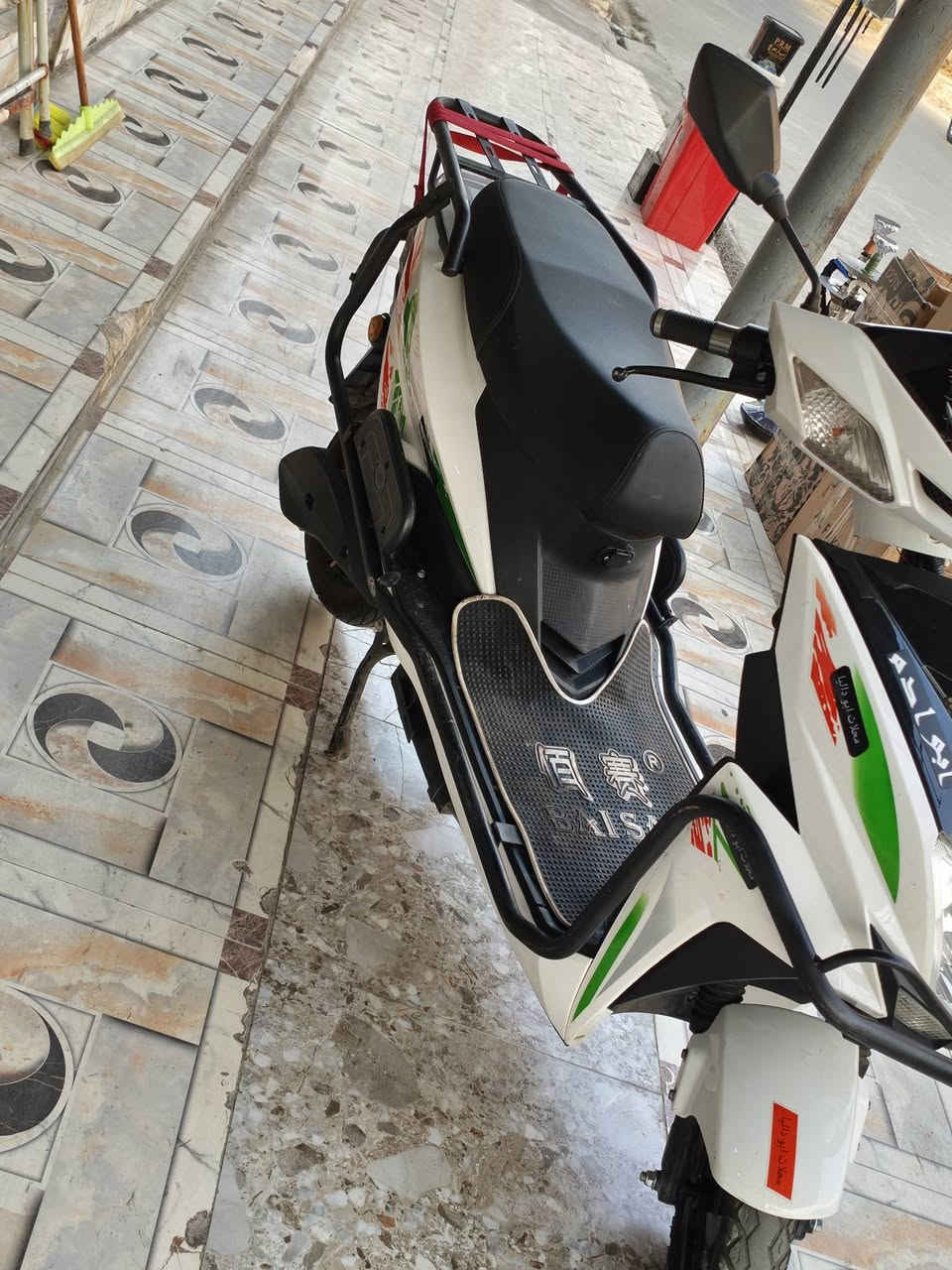 ماطور سكنس للبيع
مواصفات تثبت سرعه 
نظام P 
خمس بطاريات شرط 
نظام بك R 
أربع نمر 
سرعه ٩٩ حقيقي ٦٠ 
ملف وعقل شرط 
اناره عالي ناصي 
 *********** 
سعر ٥٢٥ بي مجال 
بي واتساب
