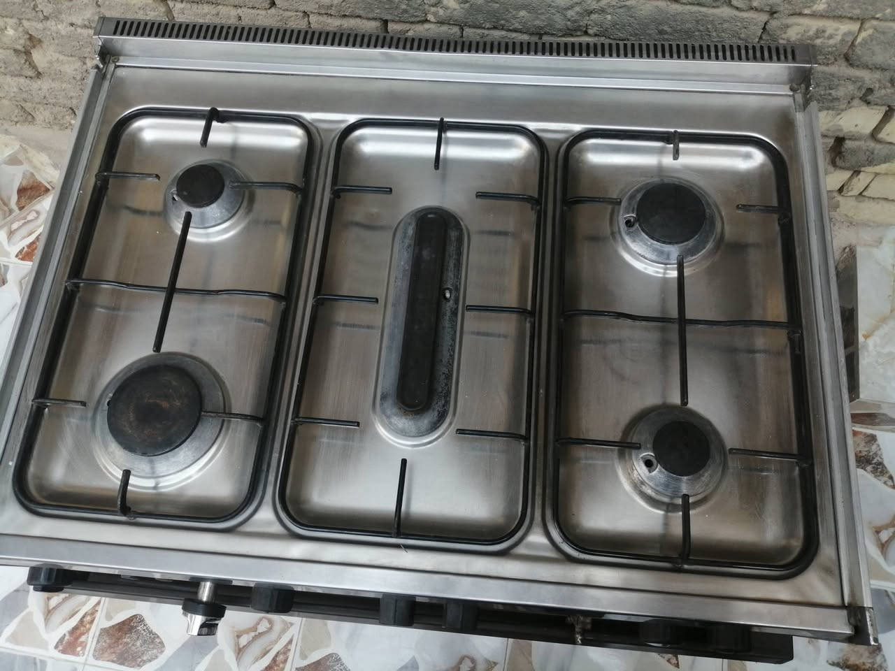 سعر ٥٠ طباخ وفرن نضيف ***********
