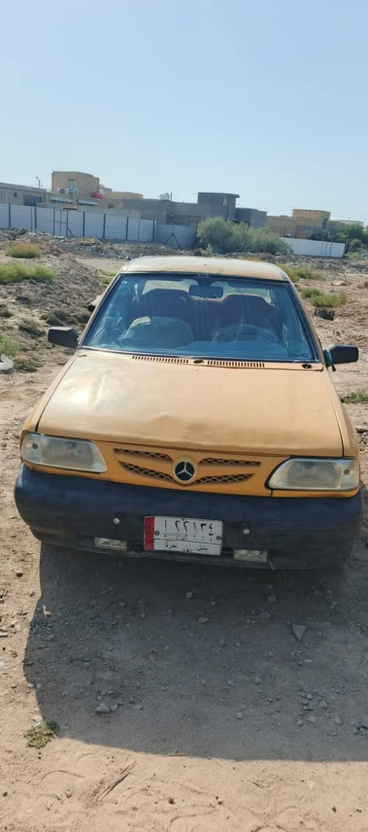 سايبه للبيع موديل 13 السنويه بسمي ماساقطه 
كير ومكينه كيا برايد مكفولات تخم تاير جديد ونضيف مشط جديد وبور جديد والسيارة شغاله وكلشي مابيها ابيع شرط مداور ثاني يوم رايدها بمليون ونص   رقم مبايل ***********
