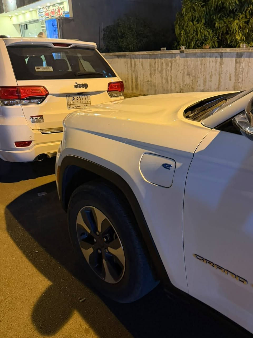 Jeep 2023 hybrid
ماشيه ٢٥ الف مايل 
جاملغ سرقه جهه السايق 
بدون ايرباك بدون لغد او شاصي 
٣ شاشات
كشنات جلد ميموري كهرباء 
صندوك كهرباء شفط
بغداد باسمي 
داخل اسود المرغوب 
مابيها اي نقص
للاستفسار مراسله واتساب او الاتصال على الرقم
***********
