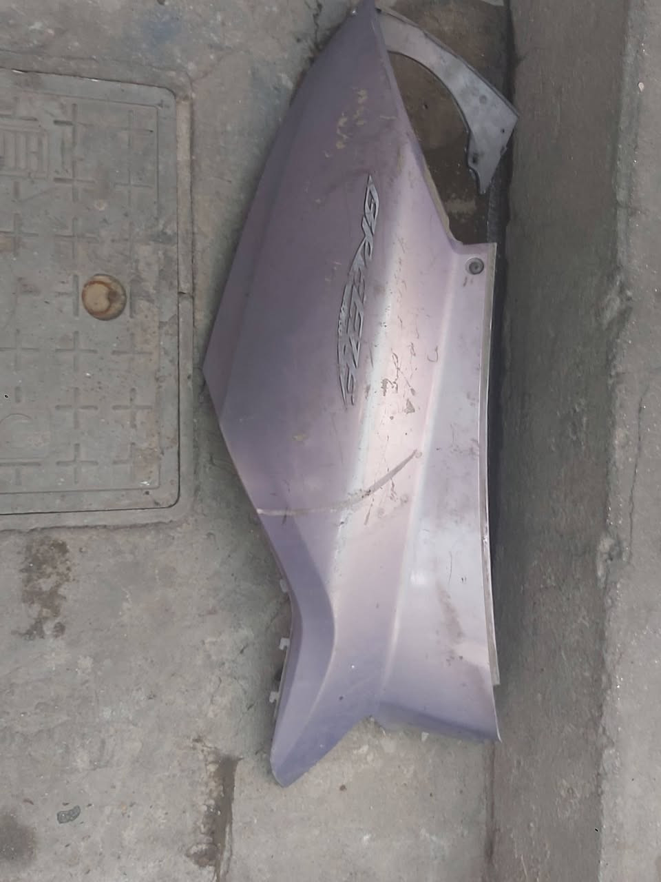 كفرات بريز اصليه ختم واحد  وعندي كلجات مال سكنز لد يرهمن سكنس عام وبريز وعندي شوته بدون جوين مال سكنس وعندي شوته مال ماكس بلادي كامله ودبلات مال ثعلب وعندي مال ماكس هم وعندي طلاعات وعندي عبوه مال فيت بم قاعده كامله  وعندي جويتر ابو عرقجين رون مفتوح وعندي تانكي مال نوزل  كلهن جوه سوك مكاني بالاعظميه رقمي ***********
