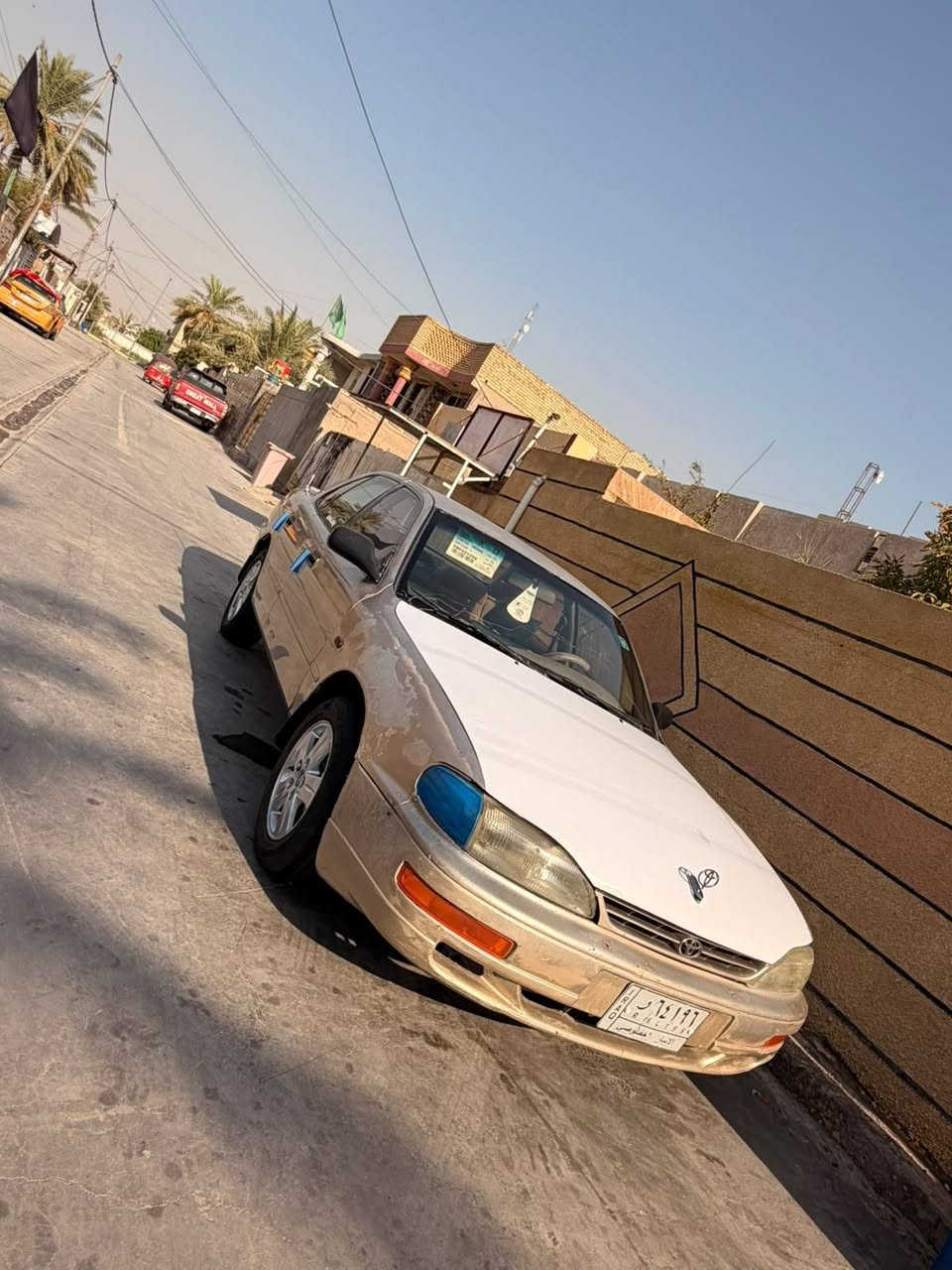 السلام وعليكم كامري للبيع موديل 1995 سياره جاهزه ماكينه وكير كفاله ماكينه 6 سلندر تخم تاير جديد كلش حلوه وجاهزة سياره تحويل مباشر سعر 40 وبيها مجال مكان واسط العزيزية رقم الهاتف. ***********.
