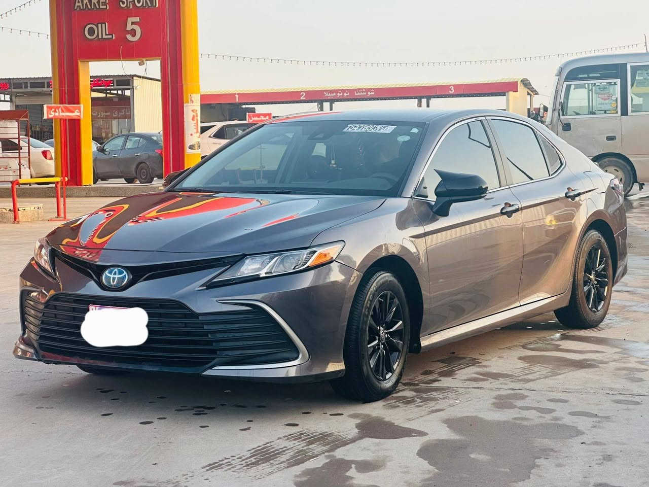 تويوتا كامري 2023 LE HYBRID  
مواصفات بصمة كشن كهربائي اندبريك بصمة اوتو هولد ٤ مودات قيادة رادارات كلها شغال 
بيها بونيد صبغ صور ضرر موجود بالمنشور 
ماشية 35 راديترات كلها بلاد شرط 
رقم سنوية وفحص وهزة كلها جديد 
بسمي مكان سيارة كركوك 
شراي اتصل واتس اب موجود 
*********** كركوك, العراق
