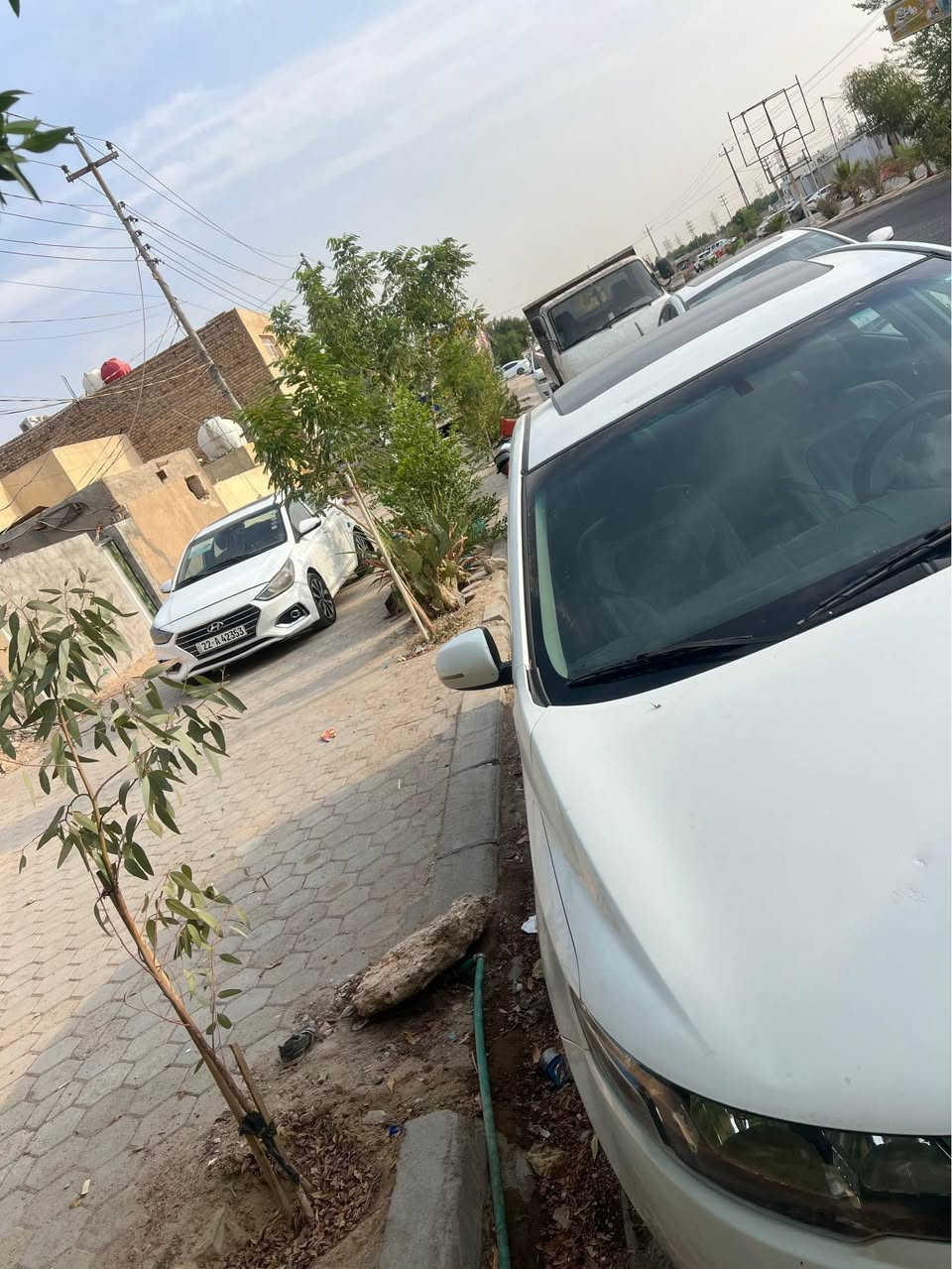 السلام عليكم سيراتو مديل ٢٠١٢ السياره فول موصفات فتحه بصمه شفتات ٥ ويلكب السياره هسه جبتها من اربيل جددت السنويه والرقم انكليزي تخم تاير تبريد جاهزه ومكفواله من صبغ وتبديل تريد وكاله تريد تحويل مكينه ١٦٠٠ السعر ٩٠ وبيها مجال بصيط *********** والسونار بل منشور النجف, العراق
