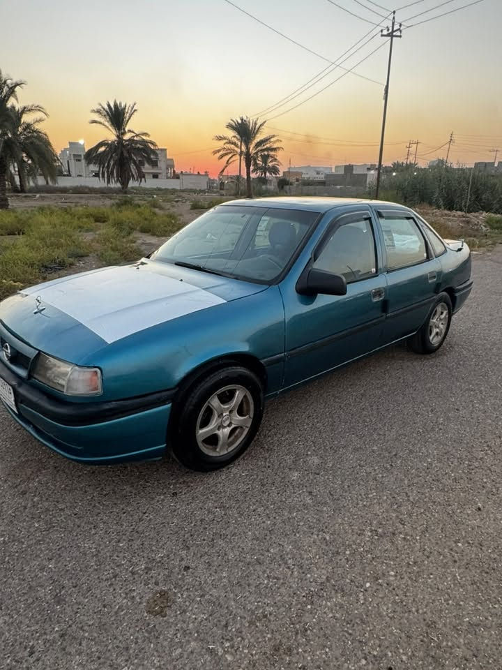 فكترا موديل 1993 رقم أنبار تحويل مباشر محرك 1800 جديد كير عادي جديد تخم تاير صدر حلو داخل جديد تراي حلو سياره مصبوغ عام اثر جراد بدون ضربه او گلبه سياره جاهزه كهربائيات كلها شغاله مال جناي السعر 27$ مكانها رمادي جويبه /***********
