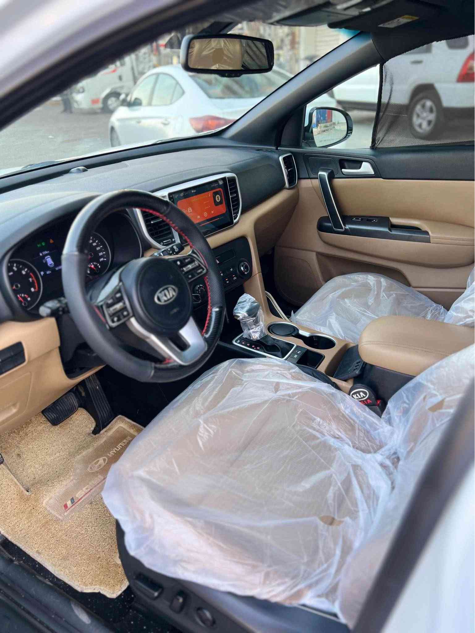للبيع : كيا سبورتاج 2020 خليجي
سيارة مرتبة ونظيفة جداً، جاهزة للاستخدام 
خليجي وارد شركة الدولية
مكفولة ومضمونة
ماشية فقط 100 ألف كم 
رقم أربيل
باسم شركة
السيارة نظيفة جداً وما تحتاج أي تعب 
السعر: 168 ورقة فقط
للاستفسار اتصل *********** البصرة, العراق
