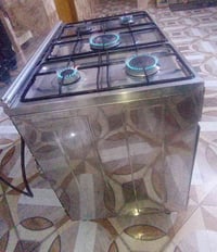 طباخ مستعمل • فرن شغال • عين ضعيفه