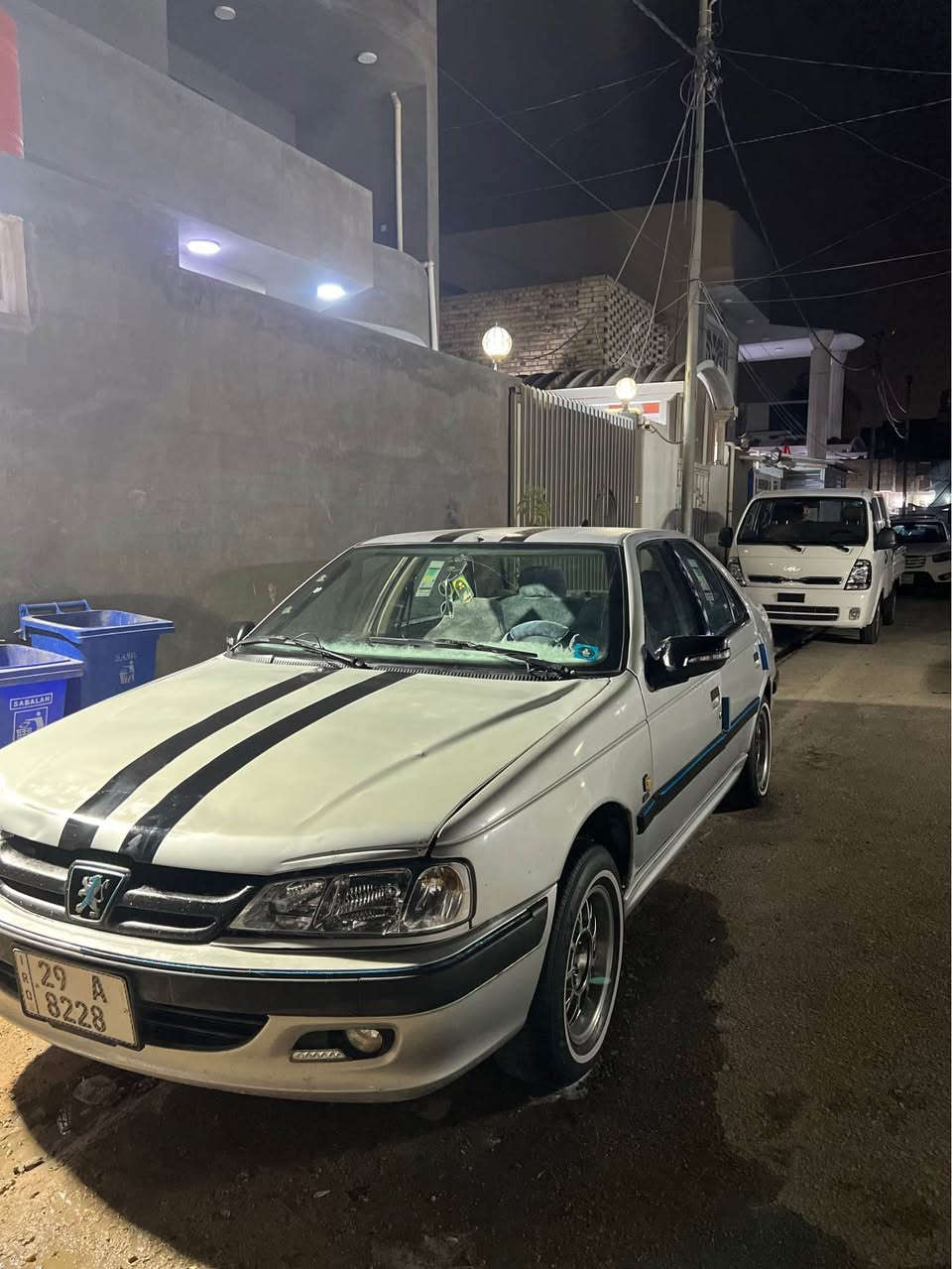 بيجو بارص رصاصي
موديل ١٢ 
سنوية باسمي مشروع وطني ل٢٠٢٧
رقم انكليزي
مكينه وكير فول
حدادية ٨٠٪؜
كهربائيات شغالة
تخم تاير
ضربة بالجنطة بس
٤٠ وبيها مجال بسيط

راعي السيارة *********** النجف, العراق
