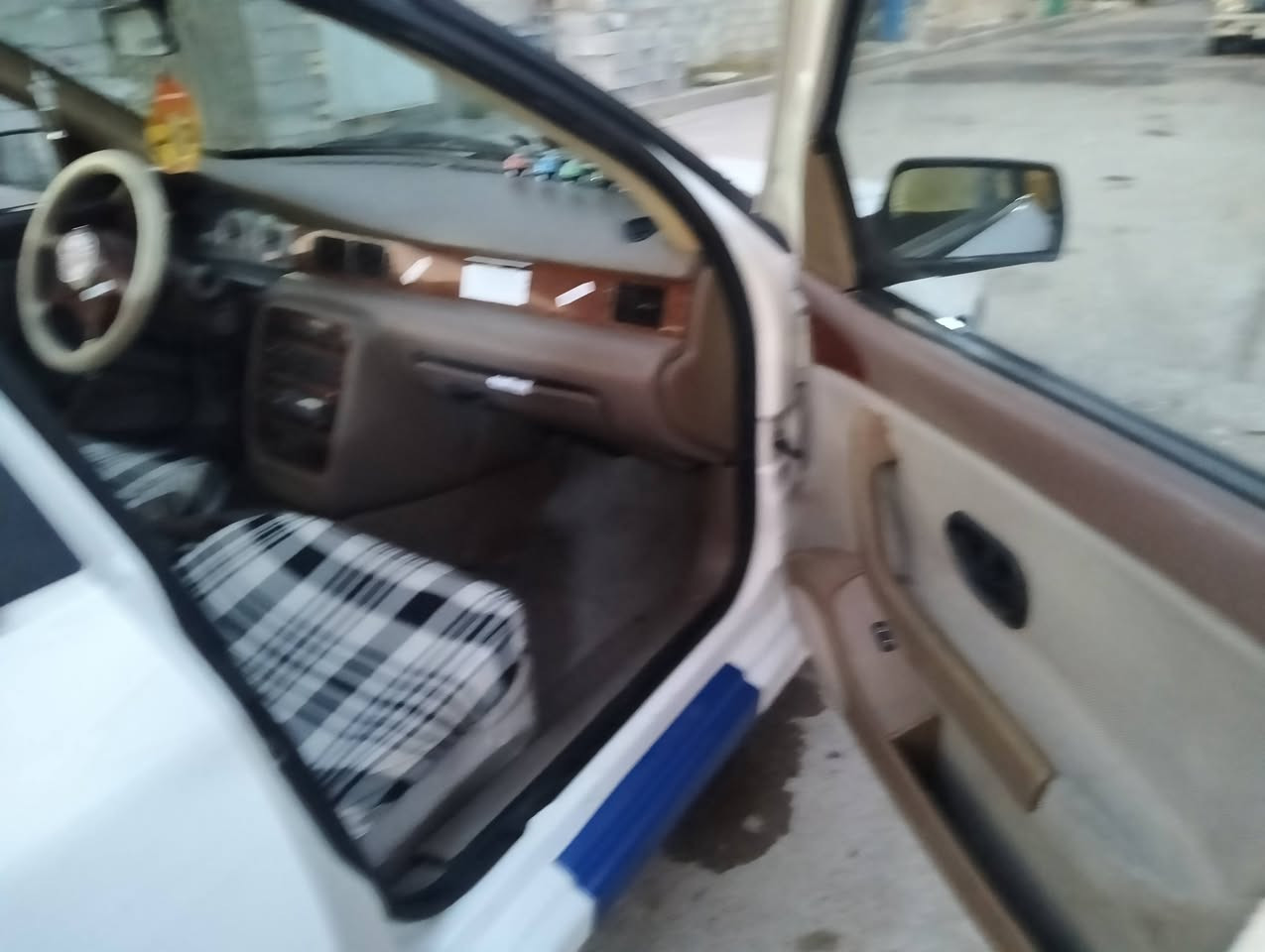 سلام عليكم سياره سمند موديل 10 ناطق سياره بسمي كير مكينه جدد تبريد ثلج تخم تاير جديد كهربايات كلهة شغاله صدر امامي خلفي جديد بيهة بس طخة خفيفة يم الايت المامي سياره حلوه مكان سياره بل حسينية مال راشديه سعر 40 وبيهة مجال تصال بل رقم ***********
