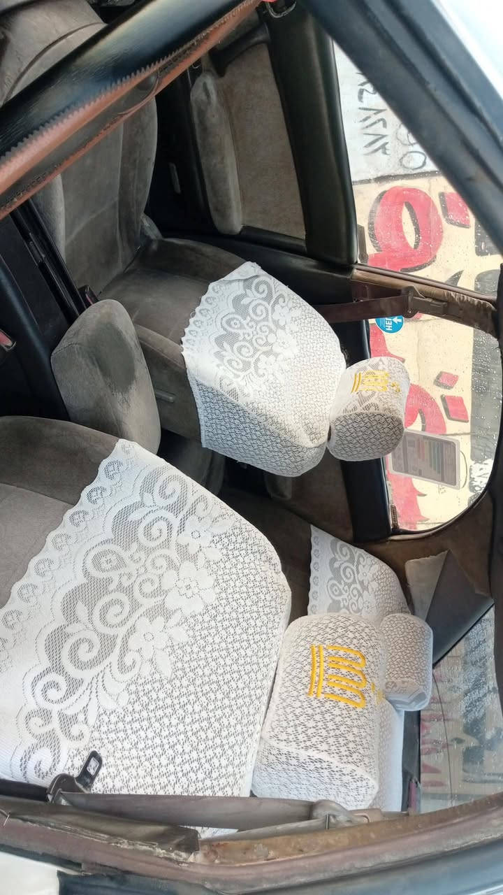 طه ثنين ونص كير مكينه بلاد مكفوله كص ونقل سنويه 30 تبريد ثلج حداديه طخم تواير فقط الضربه مالته تكمه الخلفيه واكعه عليه حديده مصبوغه جماليه غرفته يرادله ترتيب فقط بطاين ثنين تعبانه قليل 48
***********
