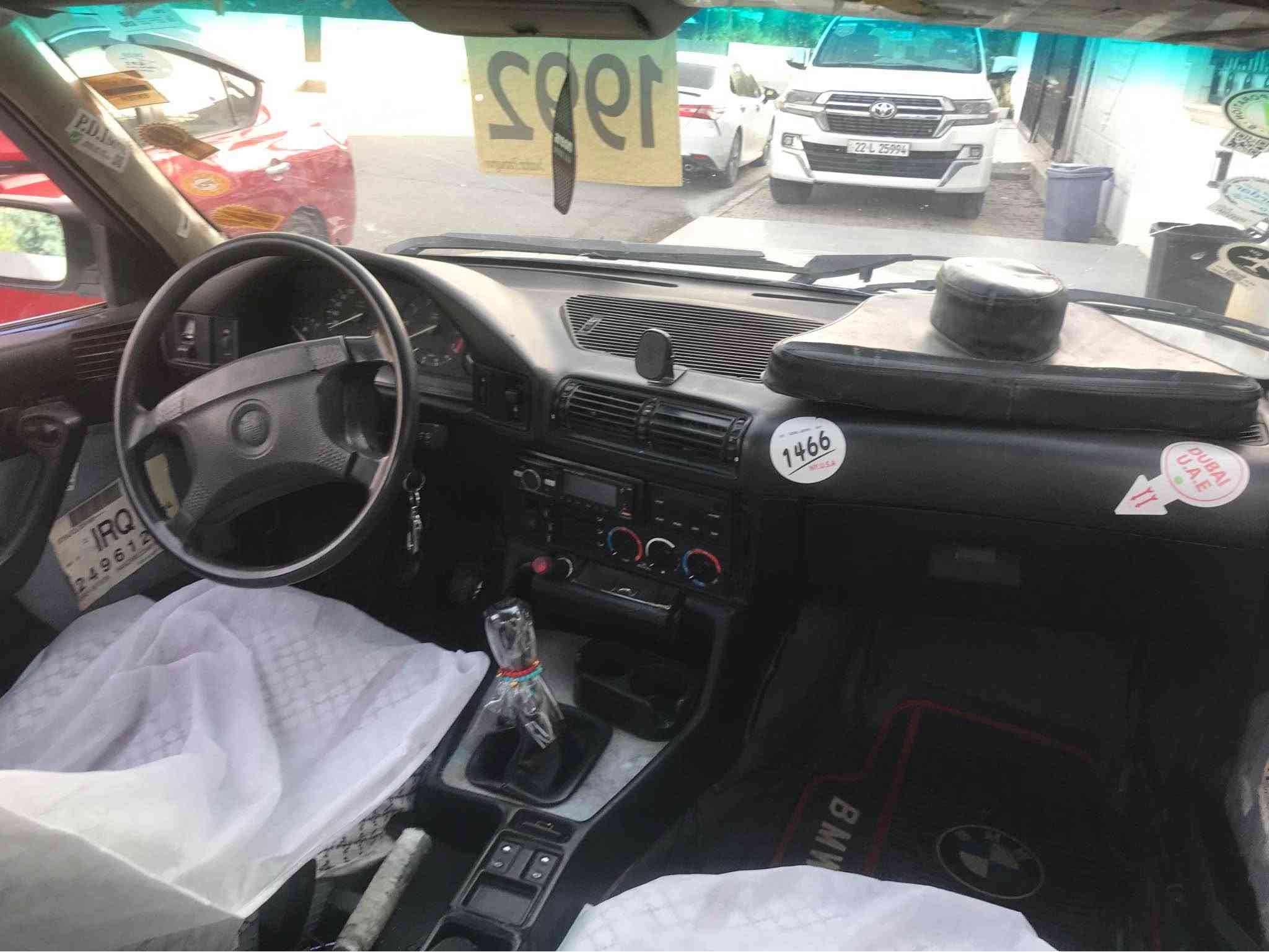 بیئیم مۆدیل١٩٩٢
ئارم پلاستیل هەولیر بەشەرت
مەکینە525عادی 
تبرید لە سویج و کامل کارەبایی لەسەر بیلاد 
دەعامی بۆ دەعامی لەسەر بیلاد 
یەک چەکوش بەهەموو گیانیەوە نیە
بۆ نقوستانی مەگەری
سعری خوار بەلاش ٢٩مەجالی کەم
*********** كويسينجاك, أربيل
