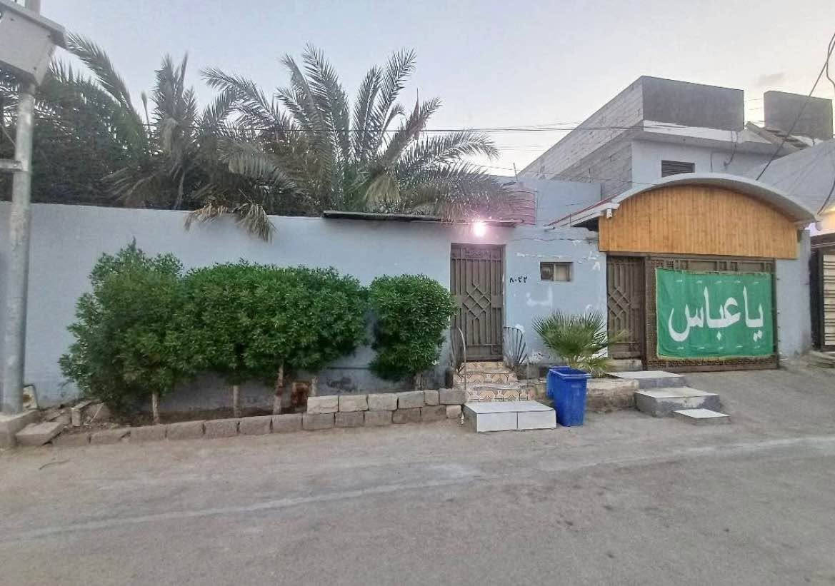 🏡 بيت للبيع – فرصة مميزة في أبي الخصيب
بيت بمساحة 350 متر 📐
📜 طابو زراعي عراقي رسمي

✨ يحتوي على:
• 5 غرف منام
• صالة كبيرة
• مطبخ
• صحيات داخلية وخارجية
• ديوان مستقل مع صحيات ومعزول بخصوصية
• كراج
• حديقة جميلة 🌿
• موقع مميز على نهر فرعي 🌊

📍 الموقع: البصرة – أبي الخصيب – السبيليات، قريب من الشارع الداخلي.

✅ منطقة راقية وهادئة
✅ شارع تبليط
✅ ماء وكهرباء
✅ نت ضوئي
✅ مولد
✅ مجاري
✅ خدمات متكاملة
السعر /165وبي مجال
🔥 بيت يجمع بين السكن الراقي، الخصوصية، والموقع الجميل… فرصة لا تتكرر!

📞 للاستفسار: *********** البصرة, العراق
