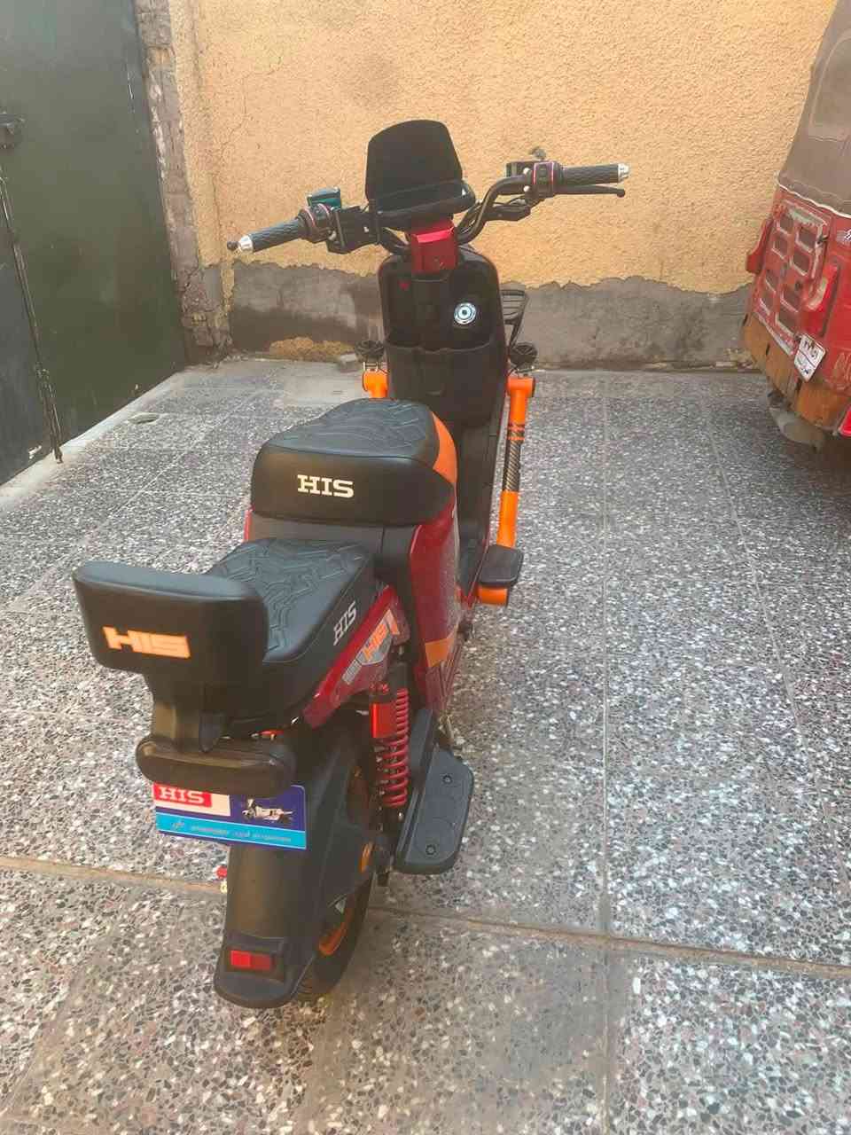 دراجه H900 شركه الHIS الدراجه فول موصفات مابيه نقص استعمال جداً قليل 5بطاريات والملف 2000 واط 
السعر 500 وبيه مجال مكاني بغداد العبيدي ***********
