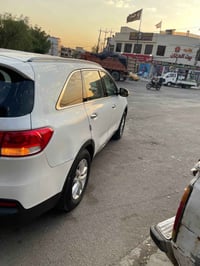 سورنتو لبيع مديل 16 تحكم ستيرن  كشن سايق كهربائي  سياره 7راكب  محرك GD...