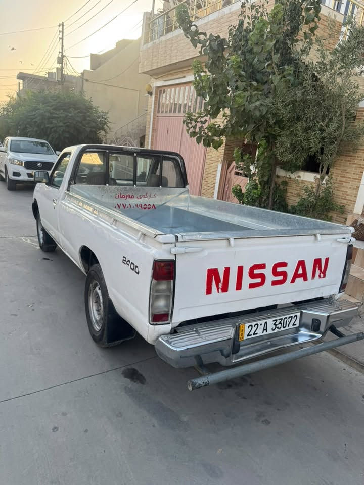 نیسان ٢٠٠٢ بۆ فرۆشتن زۆر پاكو بێ عەیب و بێ مەسرەف گیڕو مەكینەی بەشەرت تەبرید پاوەر نیە ناو بۆدی لۆك بۆ كردوە سەنەوی هەتا ٢٠٣٢ تازەیە بە ناوی خۆمانەوەیە ٤ تایەی لۆك یەك دینار مەسرەفی نیە نرخی ٦٩ گەڵا مەجالیكی كەم ***********
