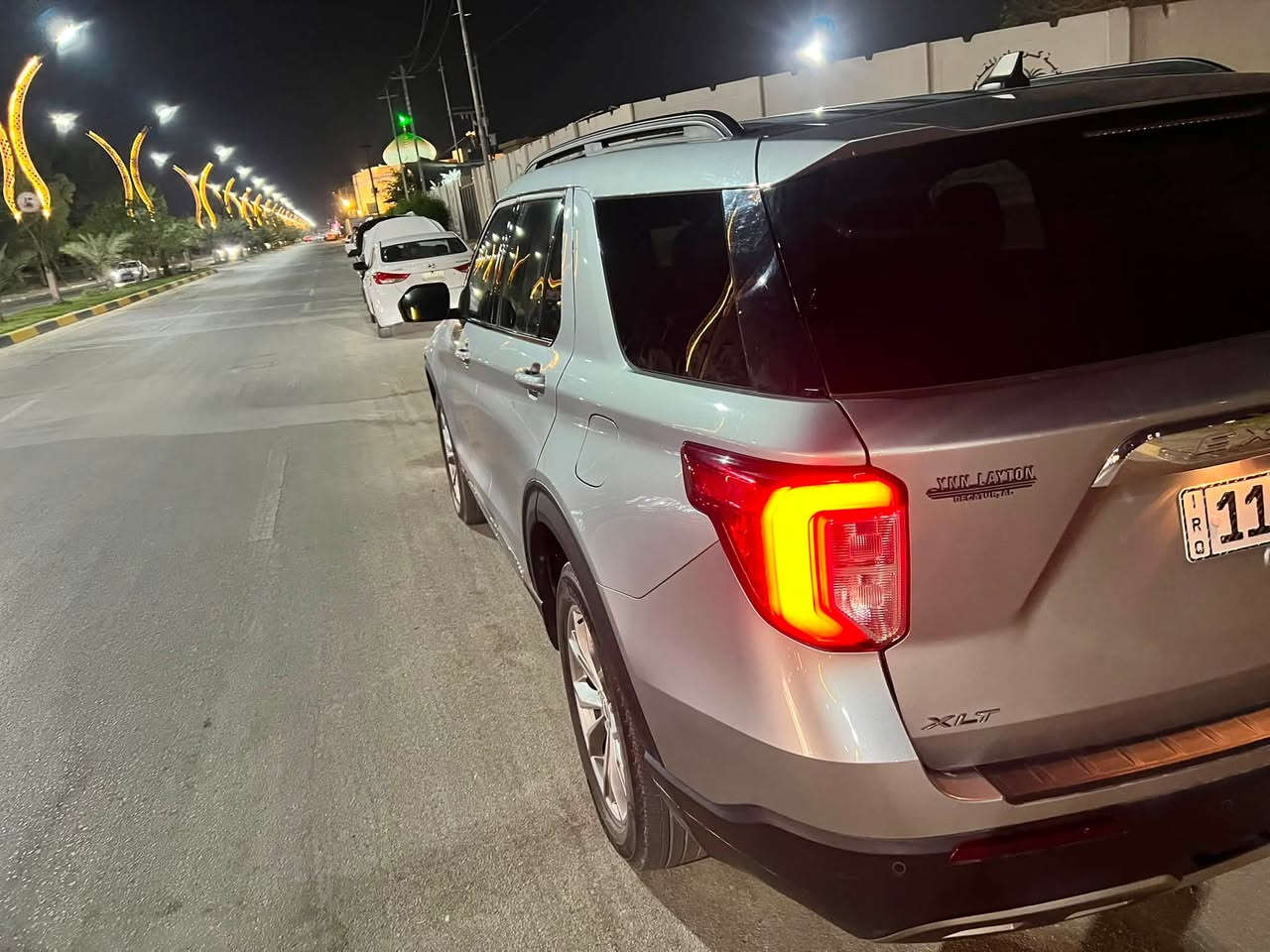 فورد اكسبلورر (XLT) ماكس موديل : 2023

اللون سلفر

عداد المسافة : 25000ميل

حجم المحرك : 2.3L TORBO (4.سلندر)

 مبدل جاملغ الايمن فقط

المواصفات : 𝐗𝐋𝐄

بصمة ابواب 
بصمة تشغيل 
تشغيل عن بعد
شاشة کبیر لمس
كاميرة 
كير ماوس 
هاند بريك بصمة
اوتو هولد : 𝐀𝐔𝐓𝐎 𝐇𝐎𝐋𝐃
اوتو ستارات : 𝐀𝐔𝐓𝐎 𝐒𝐓𝐀𝐑𝐃
اوتو ستوب : 𝐀𝐔𝐓𝐎 𝐒𝐓𝐎𝐏
رادار امامي (تحديد مسار)
رادار جانبي  (نقاط عمياء)
رادار خلفي (التحذير من الاصطدام)
حساسات خلفي
7انضمة قيادة
فتحة سقف كبيرة
تحكمات استيرن
استيرن هيتر
كشنات كهربائي
كشنات هفورد اكسبلورر (XLT) ماكس موديل : 2023

اللون سلفر

عداد المسافة : 25000ميل

حجم المحرك : 2.3L TORBO (4.سلندر)

 مبدل جاملغ الايمن فقط

المواصفات : 𝐗𝐋𝐄

بصمة ابواب 
بصمة تشغيل 
تشغيل عن بعد
شاشة کبیر لمس
كاميرة 
كير ماوس 
هاند بريك بصمة
اوتو هولد : 𝐀𝐔𝐓𝐎 𝐇𝐎𝐋𝐃
اوتو ستارات : 𝐀𝐔𝐓𝐎 𝐒𝐓𝐀𝐑𝐃
اوتو ستوب : 𝐀𝐔𝐓𝐎 𝐒𝐓𝐎𝐏
رادار امامي (تحديد مسار)
رادار جانبي  (نقاط عمياء)
رادار خلفي (التحذير من الاصطدام)
حساسات خلفي
7انضمة قيادة
فتحة سقف كبيرة
تحكمات استيرن
استيرن هيتر
كشنات كهربائي
كشنات هيتر 
 تبريد لمس
تبريد مركزي
صندوق شفط كهرباء 
لايتات 𝐋𝐄𝐃 ليد عدسة زينون
بكلايتات 𝐋𝐄𝐃 ليد
ويل كروم 
كشنات vipيتر 
 تبريد لمس
تبريد مركزي
صندوق شفط كهرباء 
لايتات 𝐋𝐄𝐃 ليد عدسة زينون
بكلايتات 𝐋𝐄𝐃 ليد
ويل كروم 
كشنات vip
مكاني كربلاء لاستفسار ***********
السعر 235
