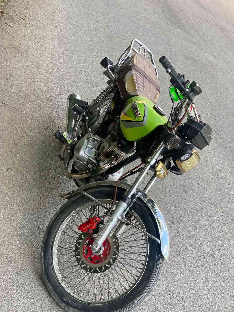 سونليك 23 أربعه كير بلادي محرك ماًمفتوح 

كهربائيات كامل ما ناقصه شي 

سعر 475 بي مجال حك جيه 

***********
