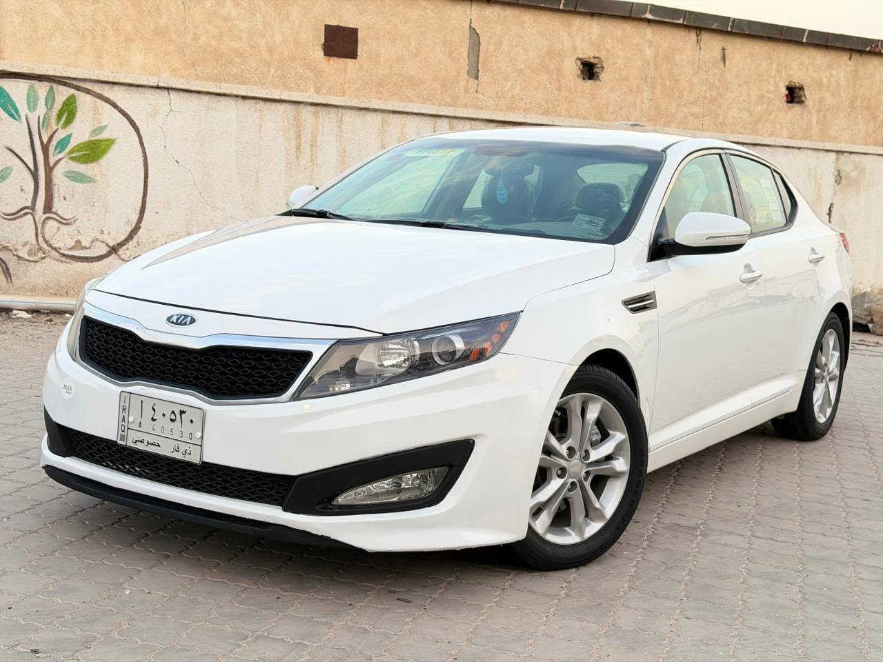 سلام عليكم وابتيما مديل 2013 سياره جاهزه مكفوله من ضربه مكينه و كير 2000 جدد حداده كهربئيات تبريد ثلج امامي و خلفي سياره فول مواصفات ما عده الفتحه سنويه مجددا 2028 سعر 93 عنوان بصره ستفسار على رقم *********** مكلف بل نشر
