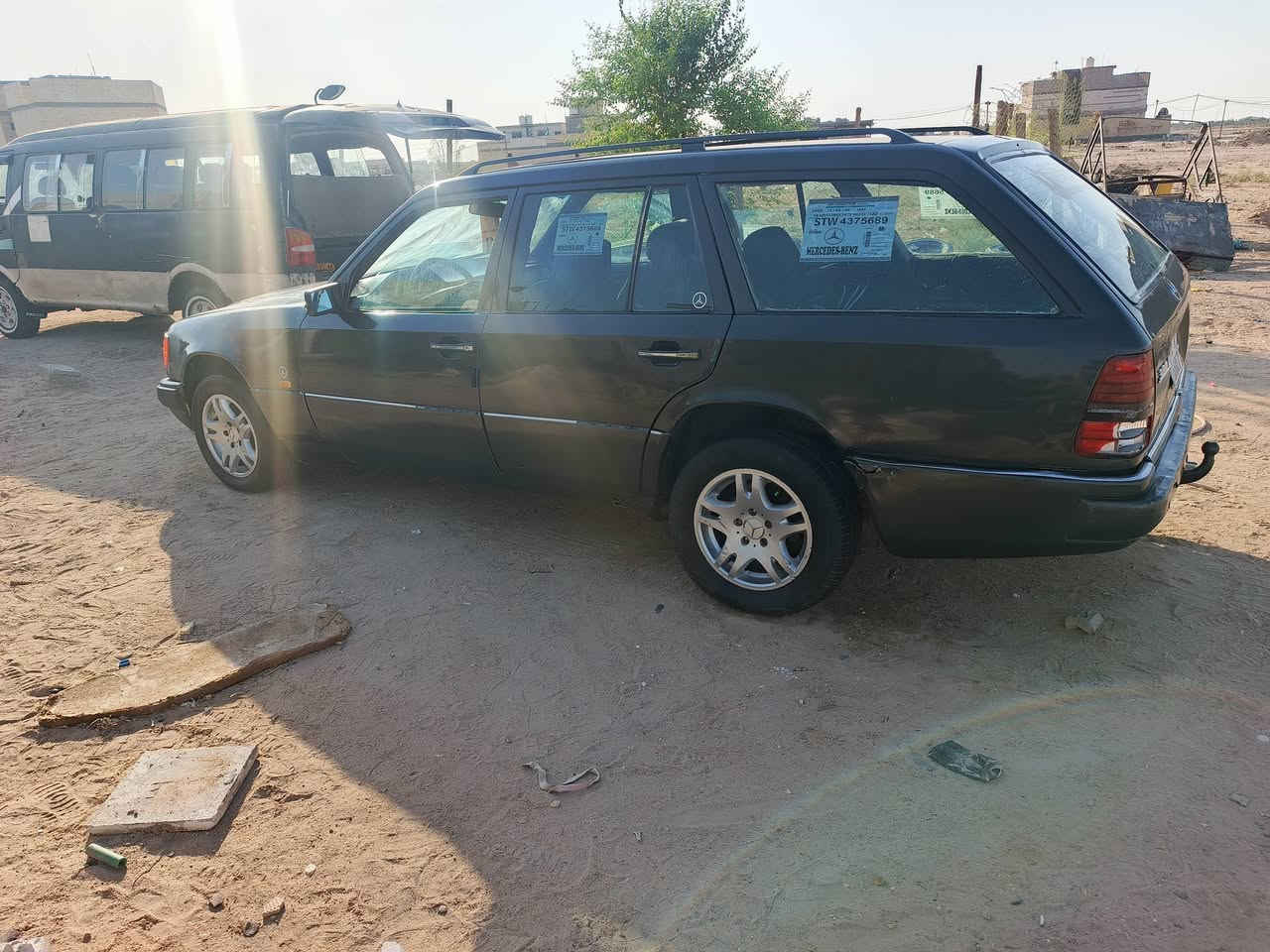 مارسدس دب استيسين لبيعرقم بغداد انكلزي مكاني كربلاء السعر ٥٠ ***********
