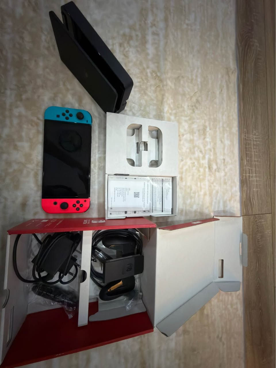 nintendo switch oled bo froshtn 
zor kam bakar hatwa 
be kishay w hamw shteki wak beladi mawatawa 
330,000
*********** أربيل, العراق
