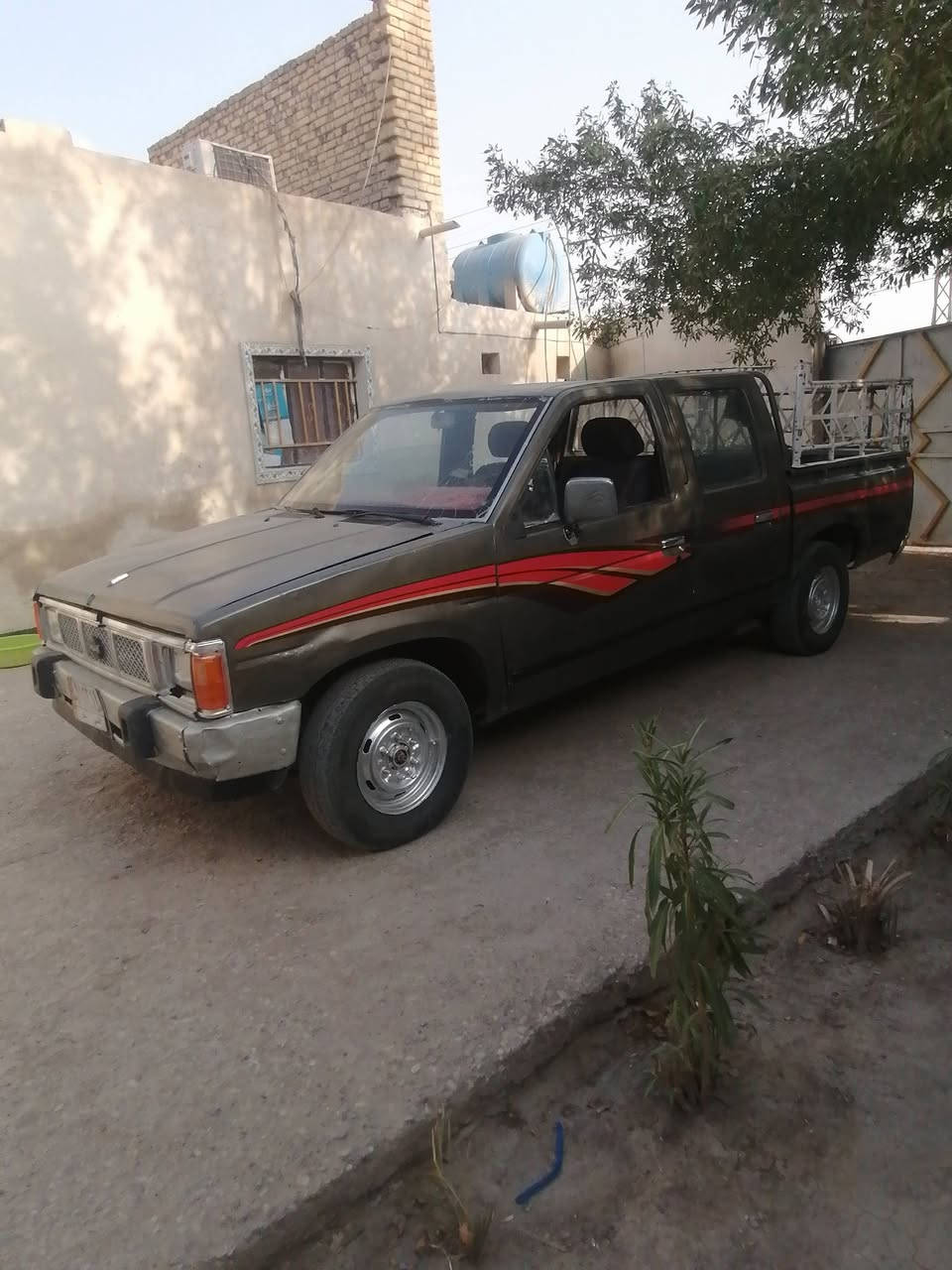 للبيع بيكم نيسان موديل ٩١ سياره جاهزه مكان ذي قار رقم الهاتف ***********
